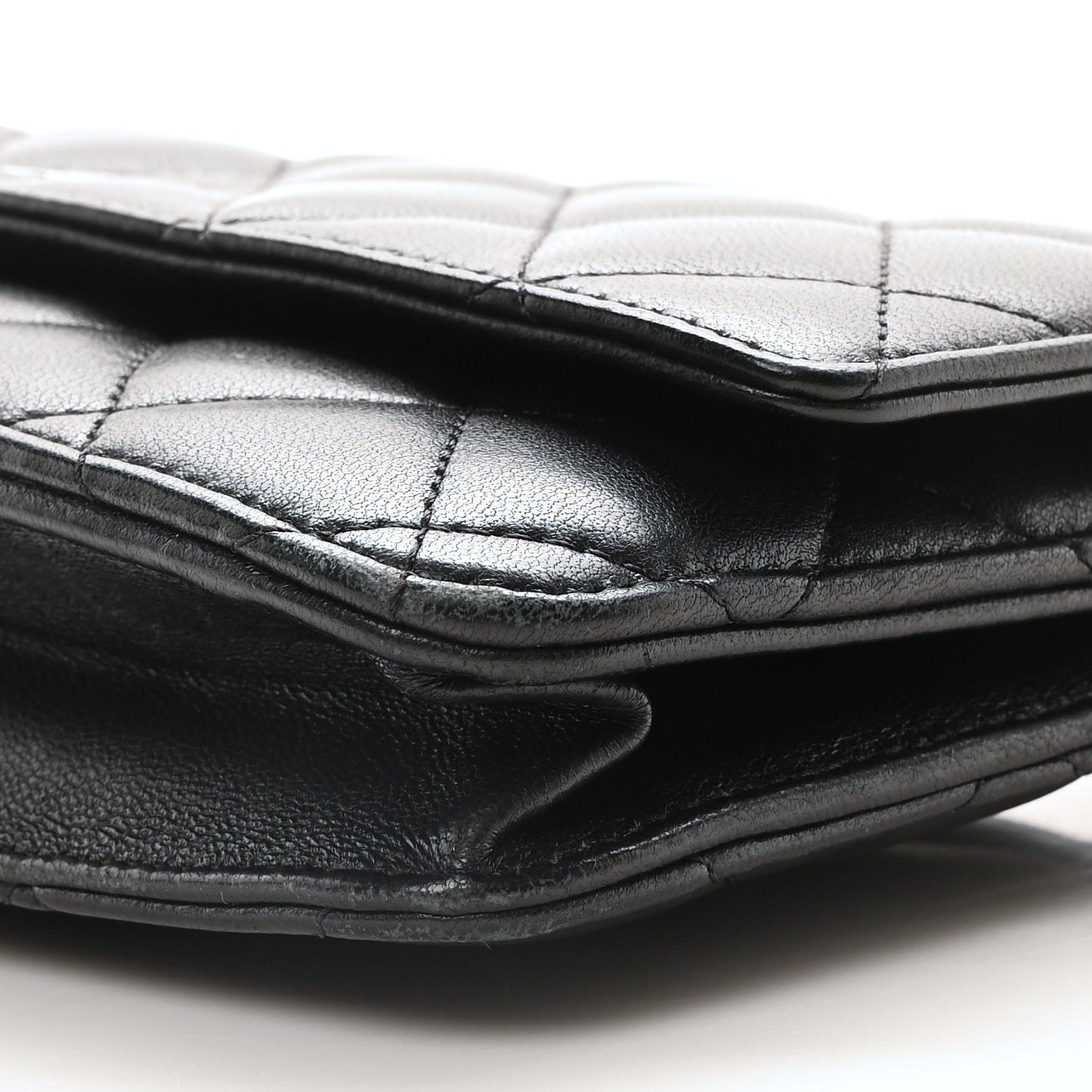 Lambskin Quilted Wallet On Chain WOC Black