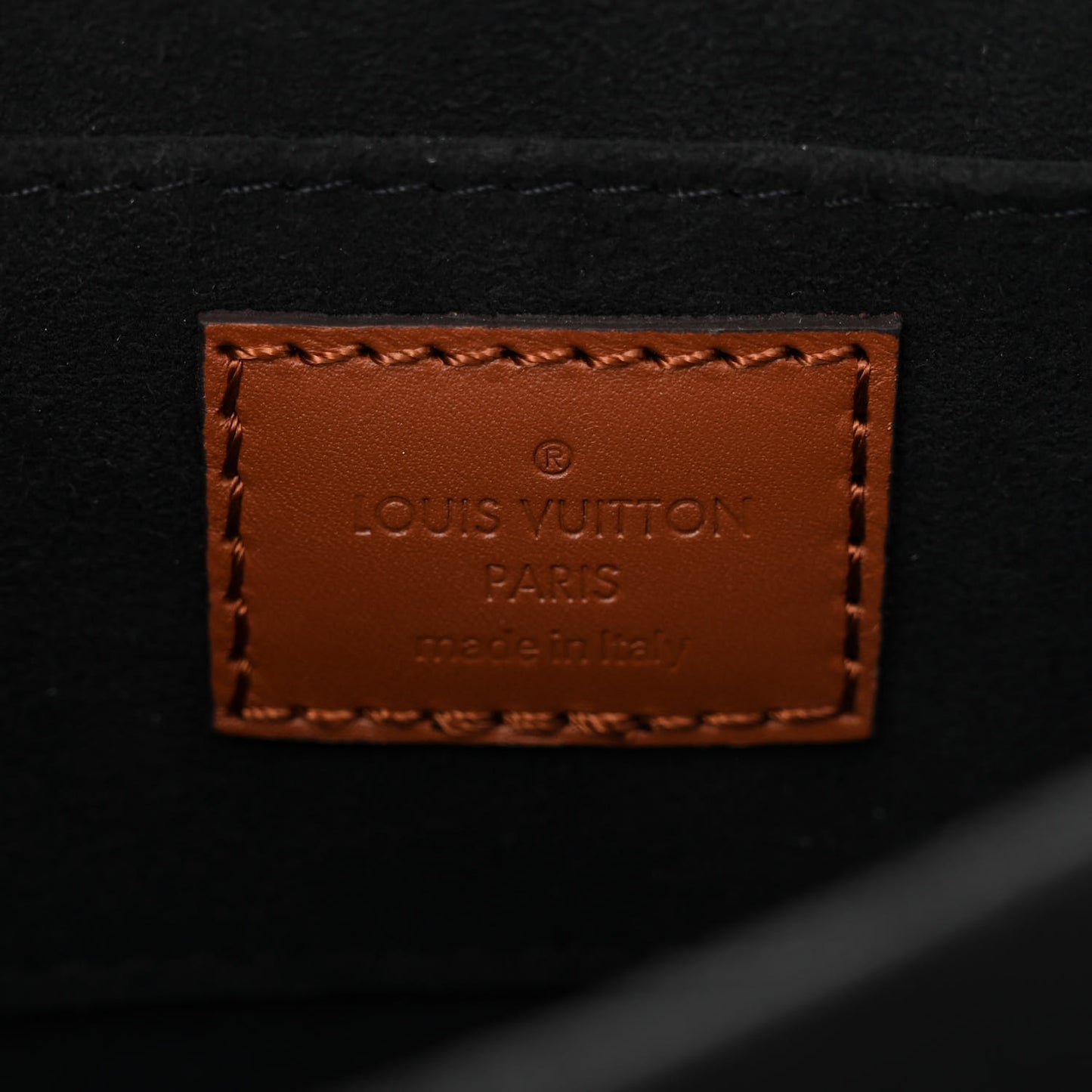 Reverse Monogram Dauphine Mini