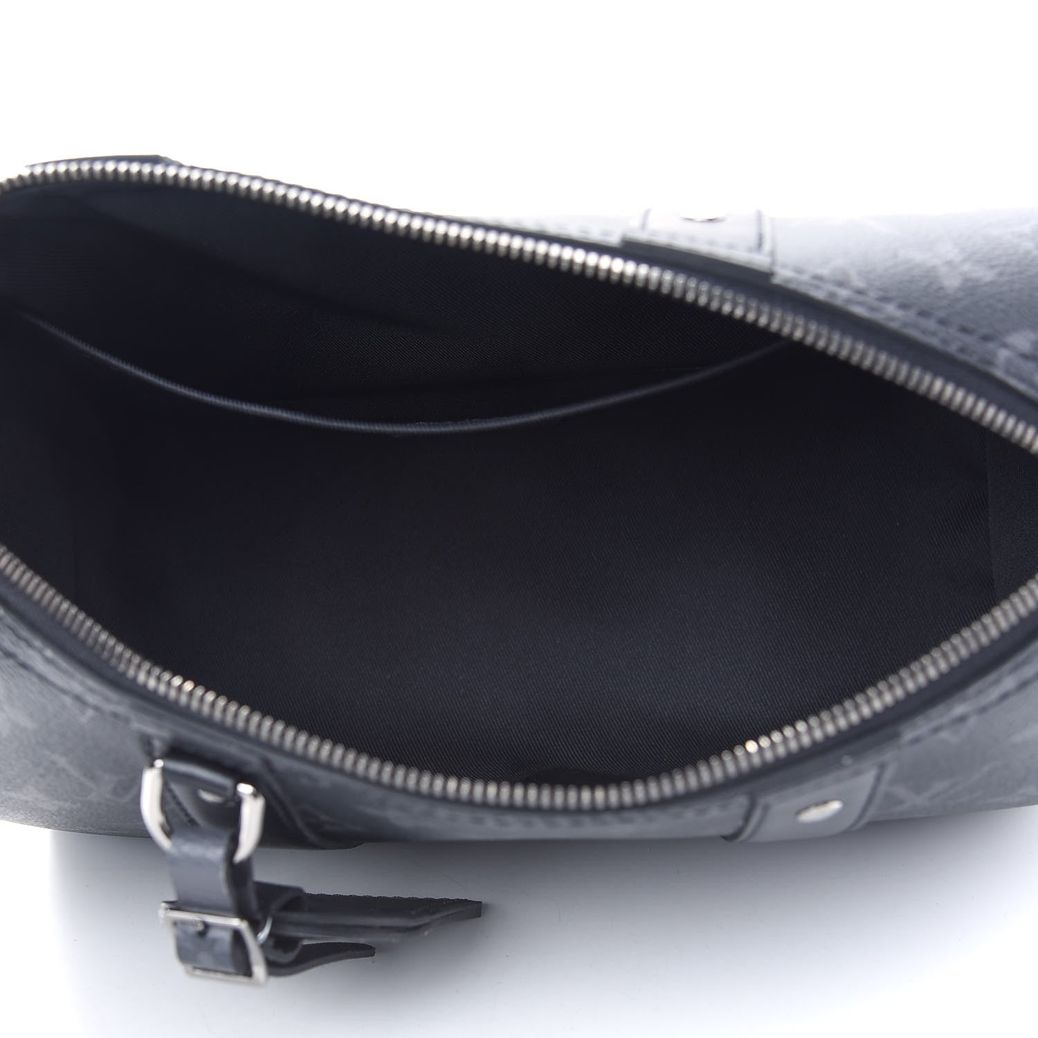 Louis Vuitton Reverse Monogram Eclipse City Keepall 7 of 8