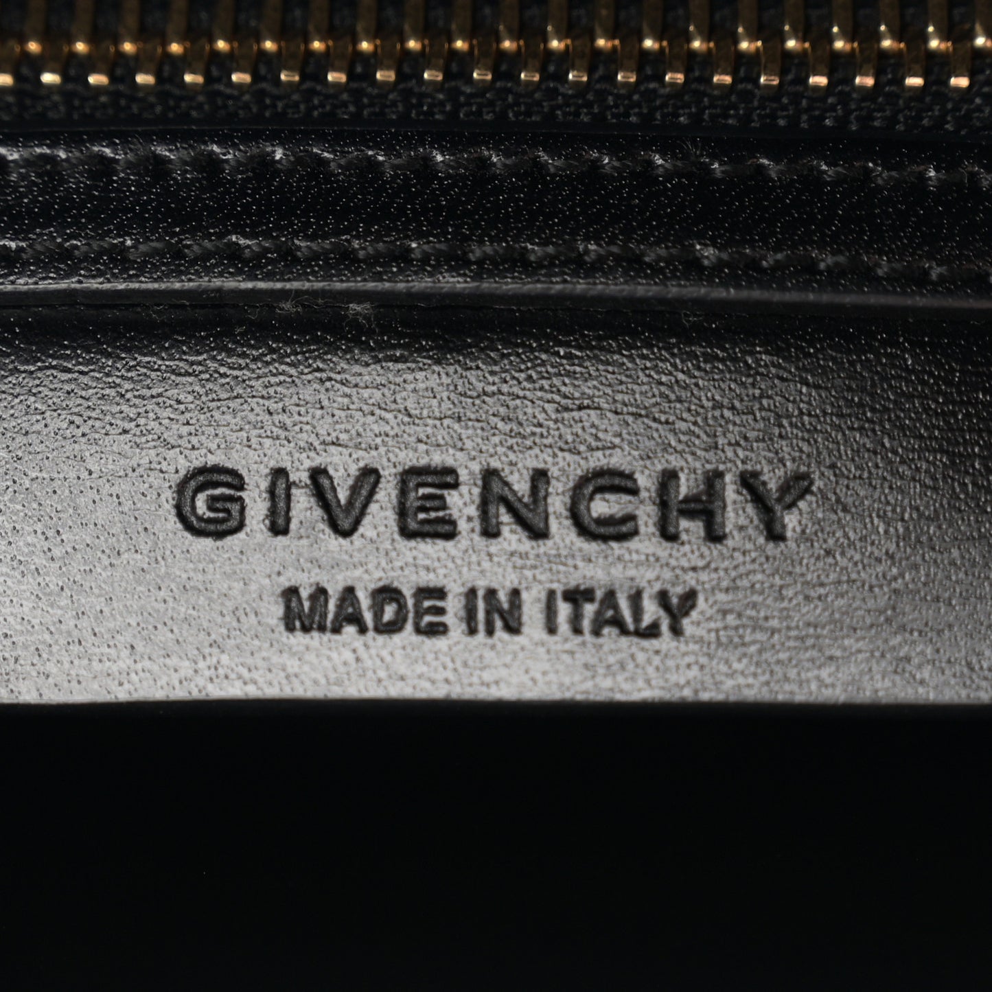 Shiny Lord Calfskin Small Antigona Black