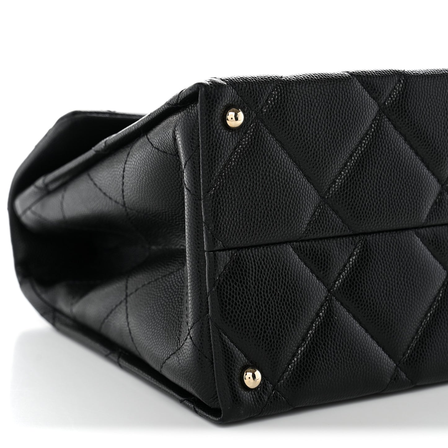 Caviar Quilted Medium Retro Twist Top Handle Flap Black