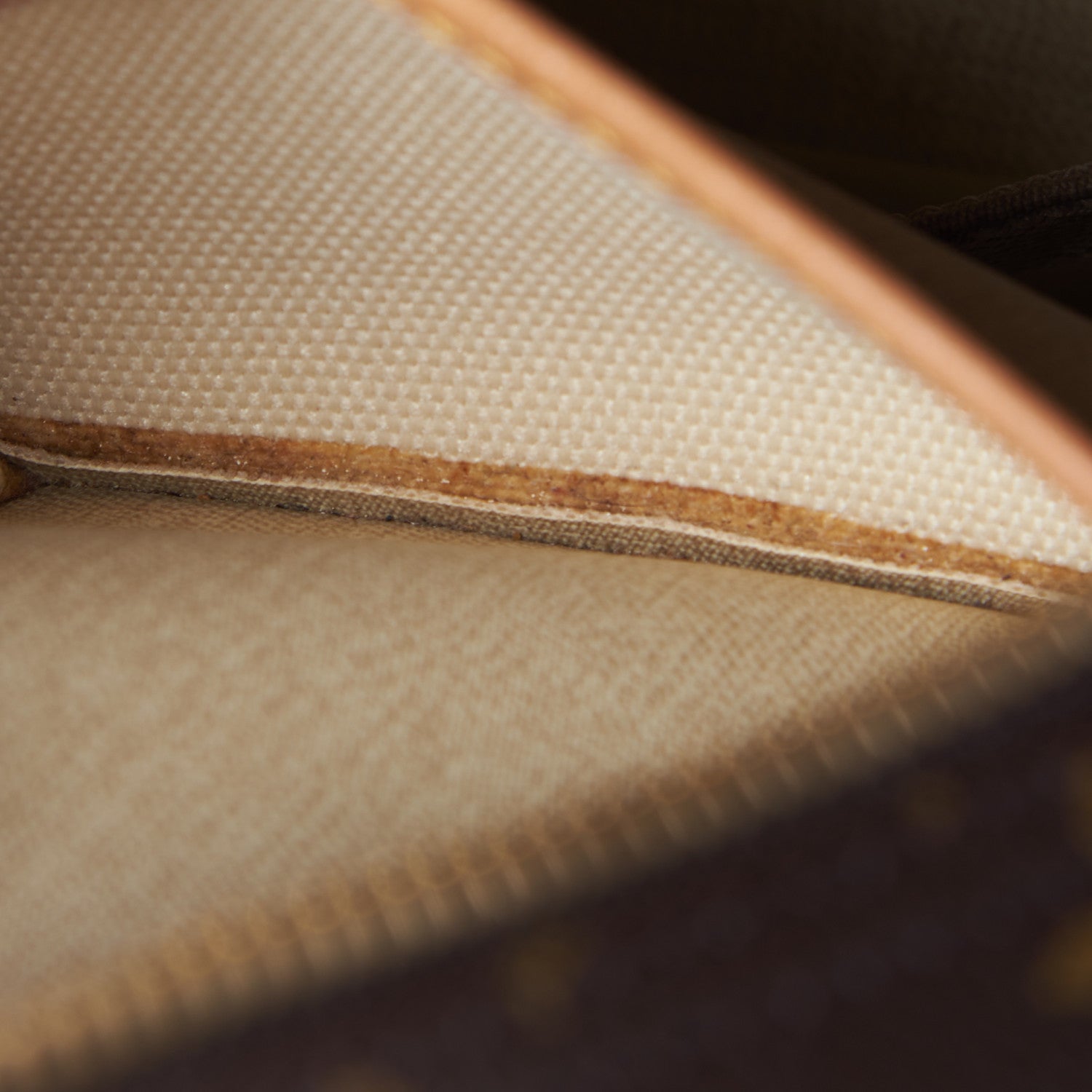Louis Vuitton Monogram Deauville 9 of 9