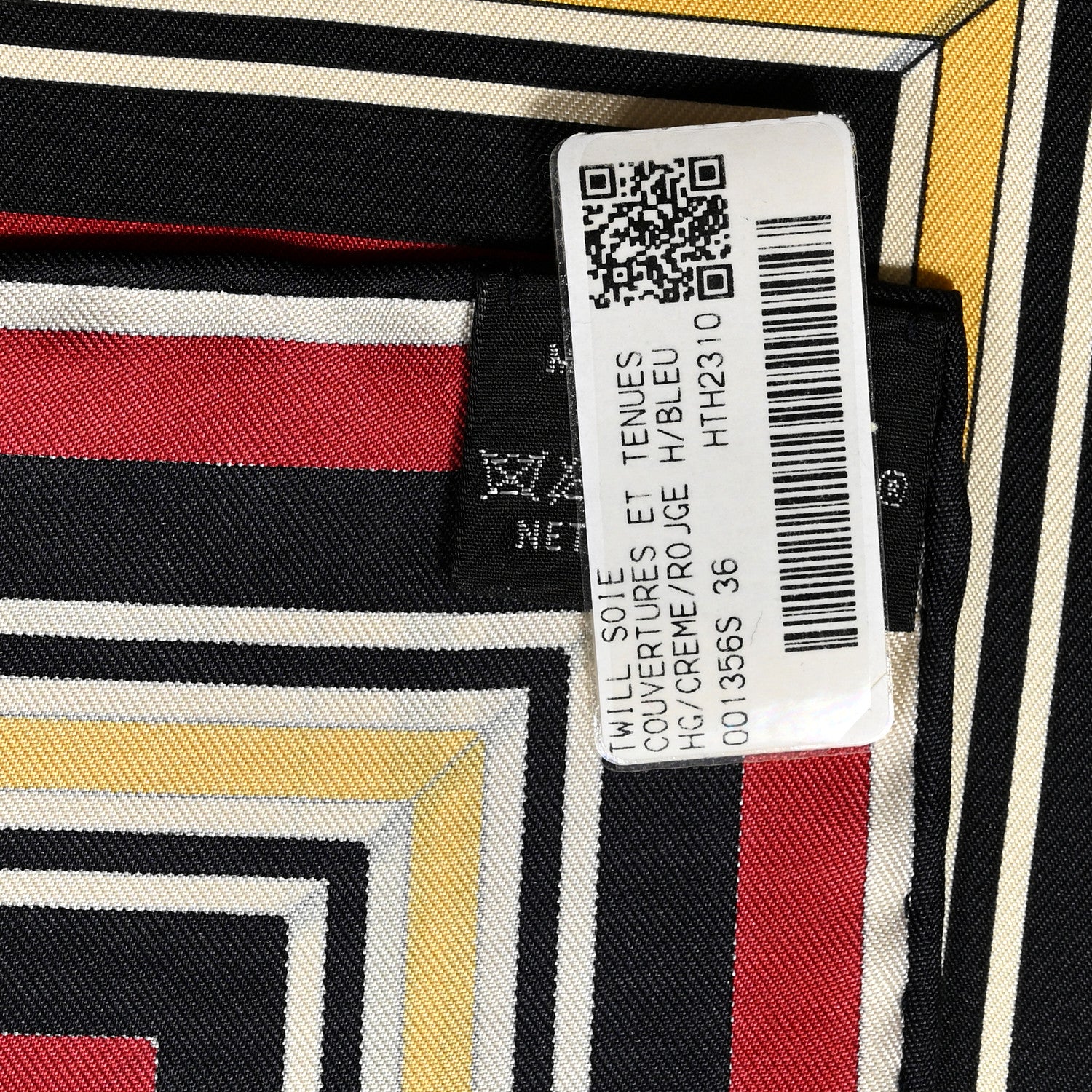 Hermes Silk Couvertures Et Tenues de Jour Scarf 90 Creme Rouge H Bleu Multicolor 3 of 5