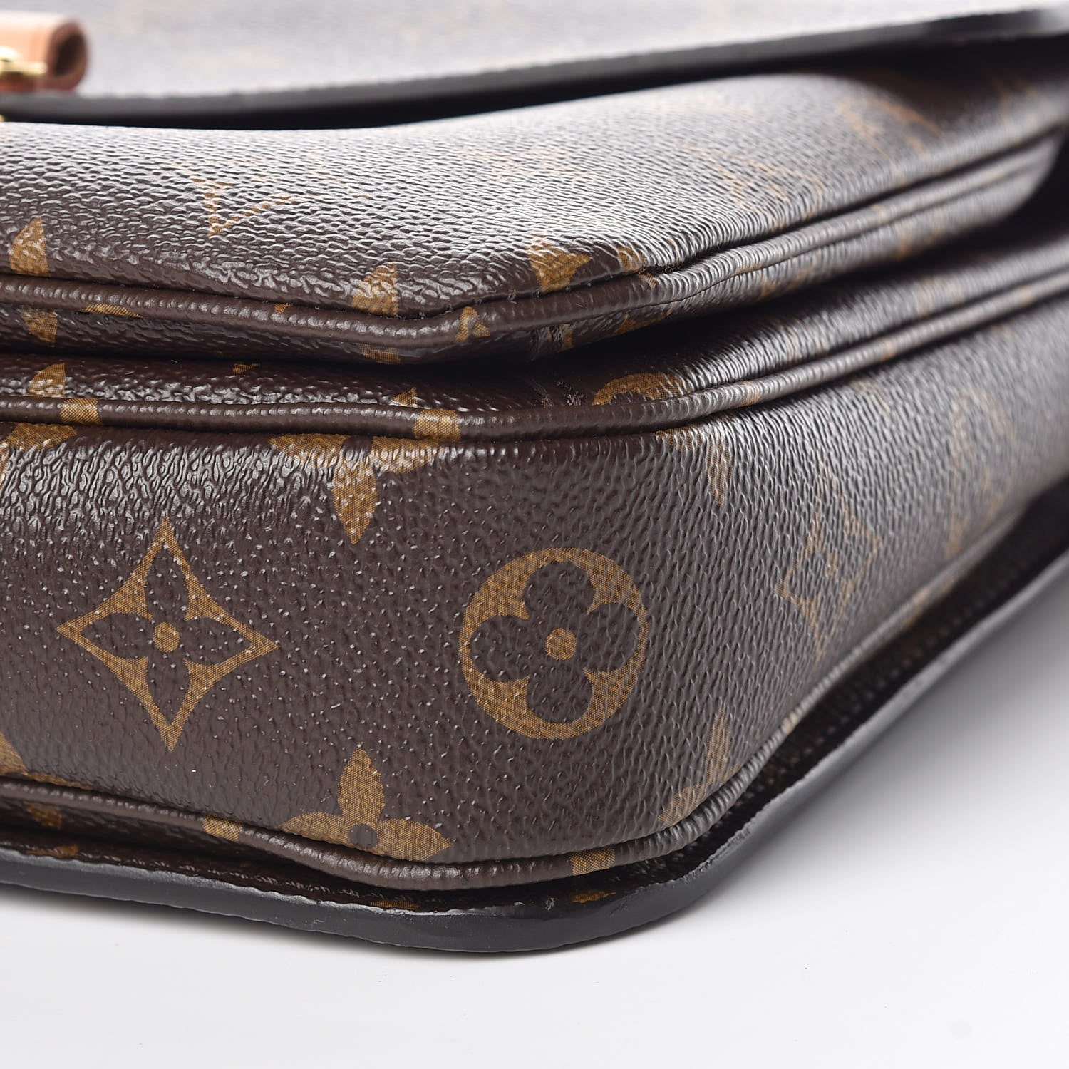 Louis Vuitton Monogram Pochette Metis 10 of 11