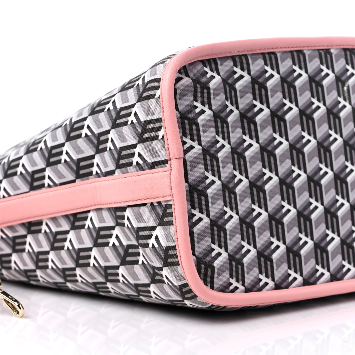 Visetos Medium Liz Reversible Shopper Tote Pink