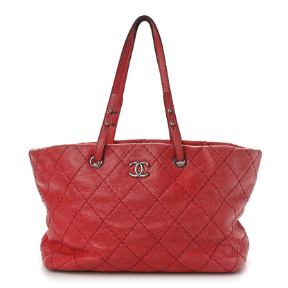 Chanel Glazed Calfskin Large On The Road Tote Red 1 of 13