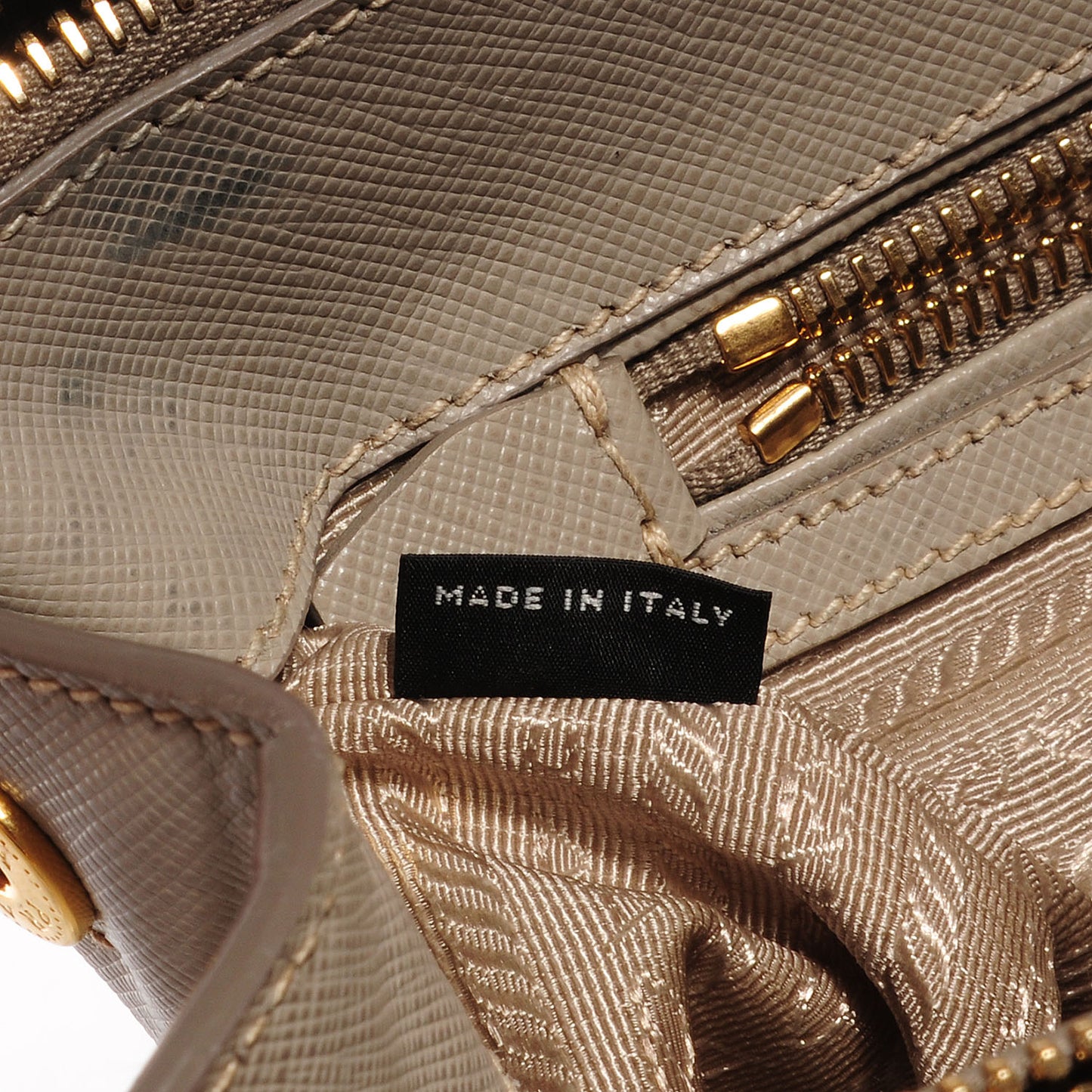 Saffiano Lux Medium Double Zip Tote Pomice
