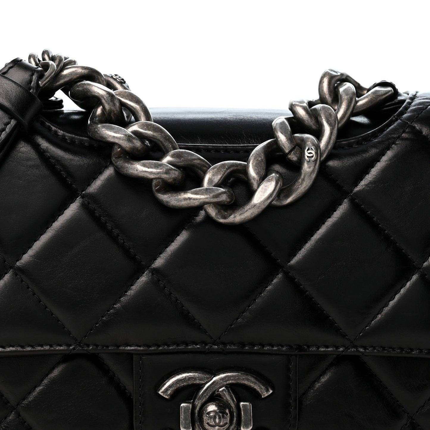 Glazed Calfskin Quilted Medium Perfect Edge Flap Black