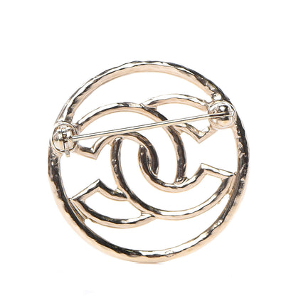 Chanel Metal CC Brooch Light Gold 3 of 4
