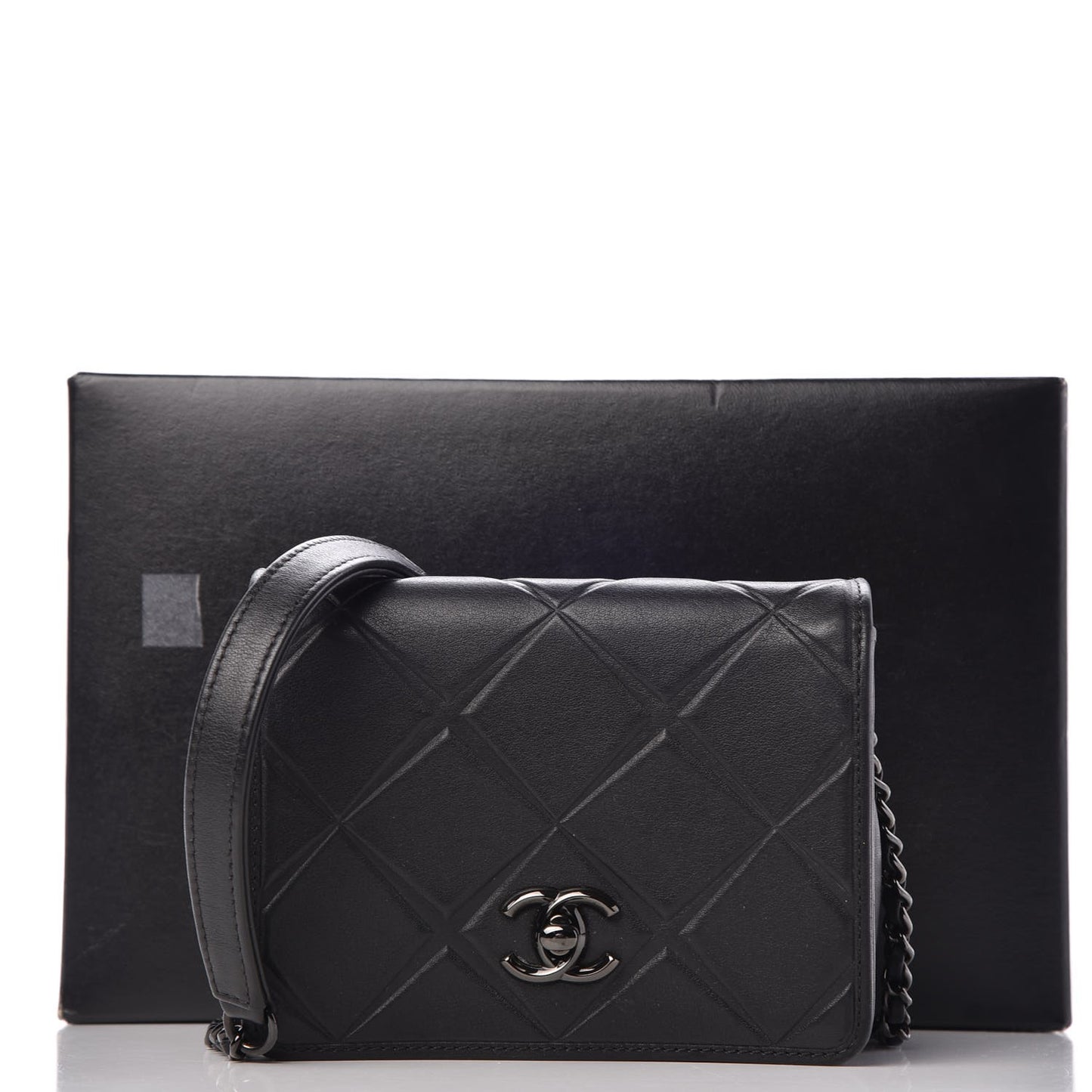 Calfskin Mini Propeller Flap Black