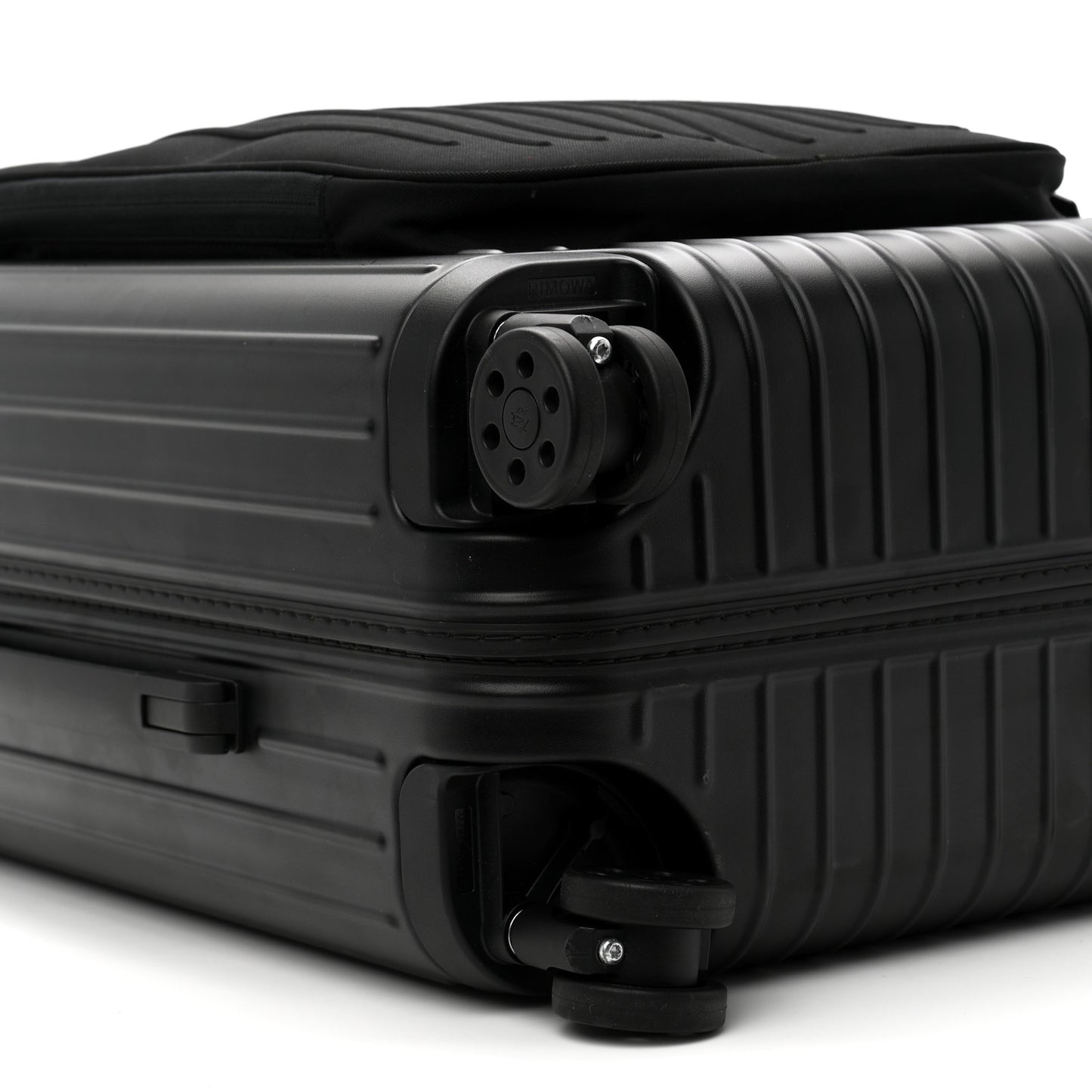 Polycarbonate Essential Sleeve Cabin Matte Black