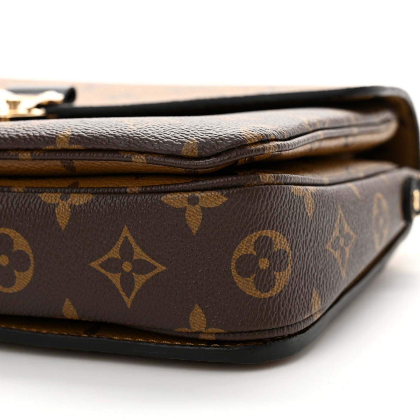Reverse Monogram Pochette Metis