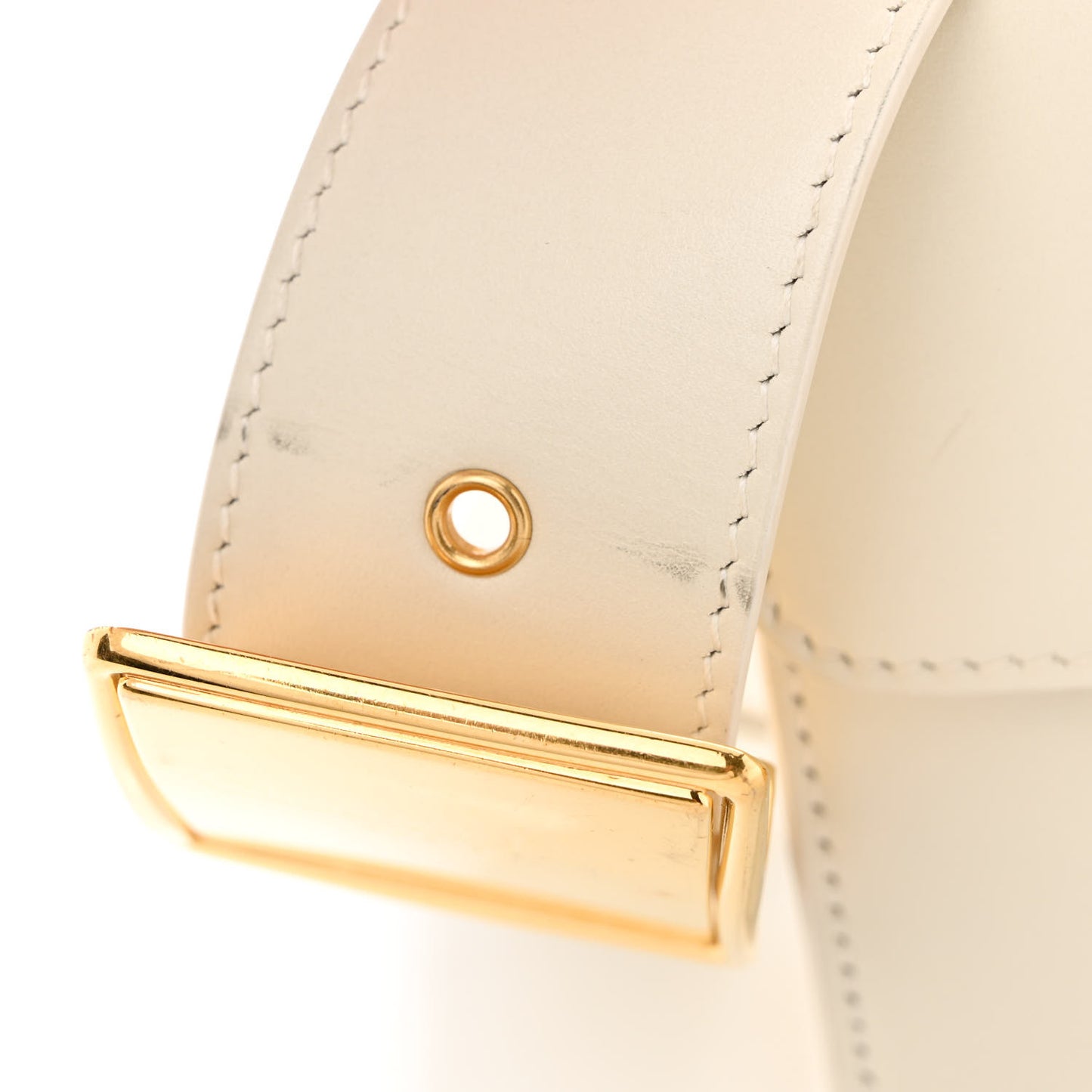 Smooth Calfskin 30 Montaigne Box Bag White