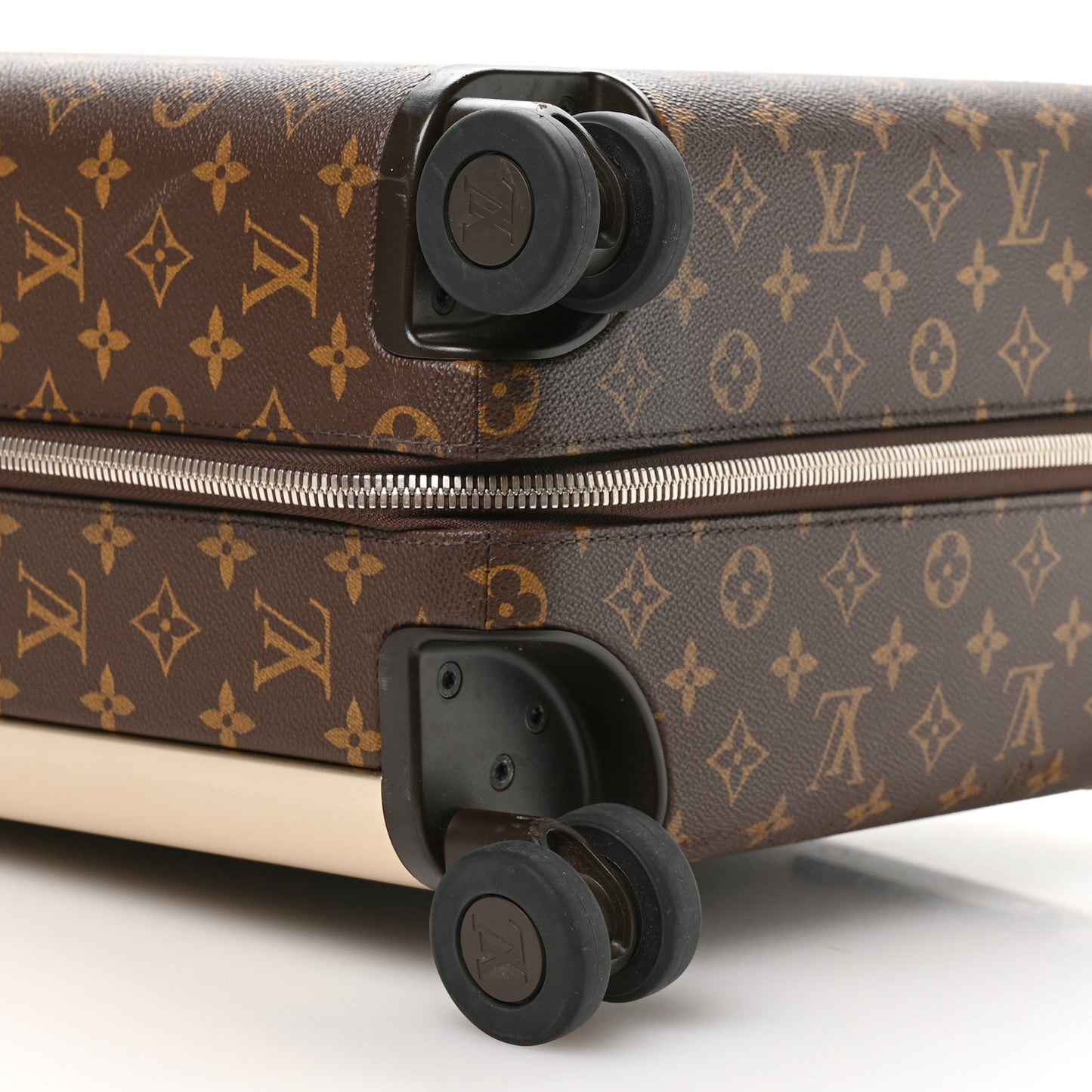 Monogram Horizon 50