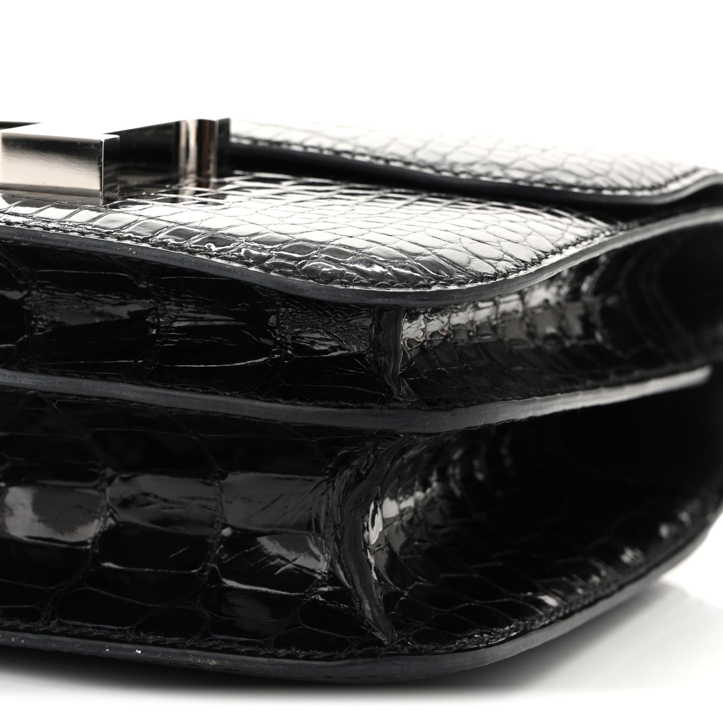 Shiny Alligator Constance 18 Black