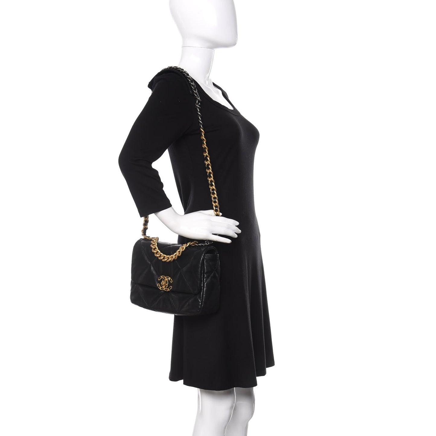 Goatskin Quilted Medium 19 Flap Black