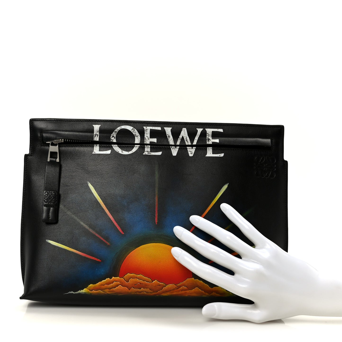 Calfskin Sol Negro T Pouch Bag Black