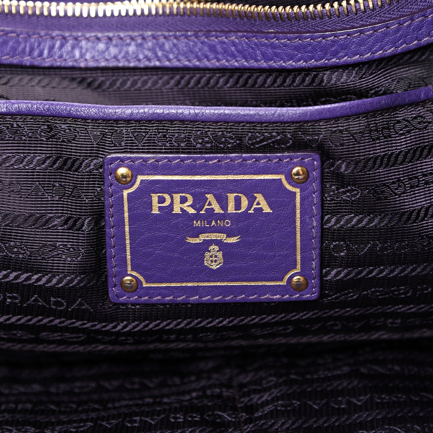 Vitello Daino Tote Viola