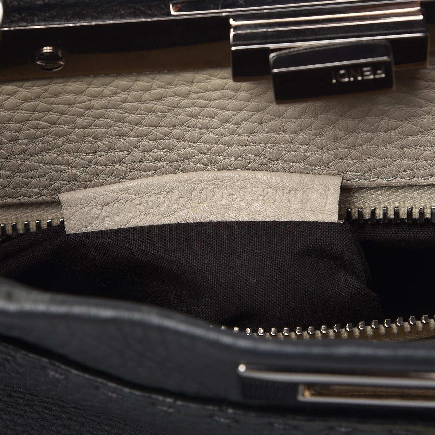 Cuoio Romano Selleria Bi-Color Medium Peekaboo Iconic Satchel Asfalto Latte