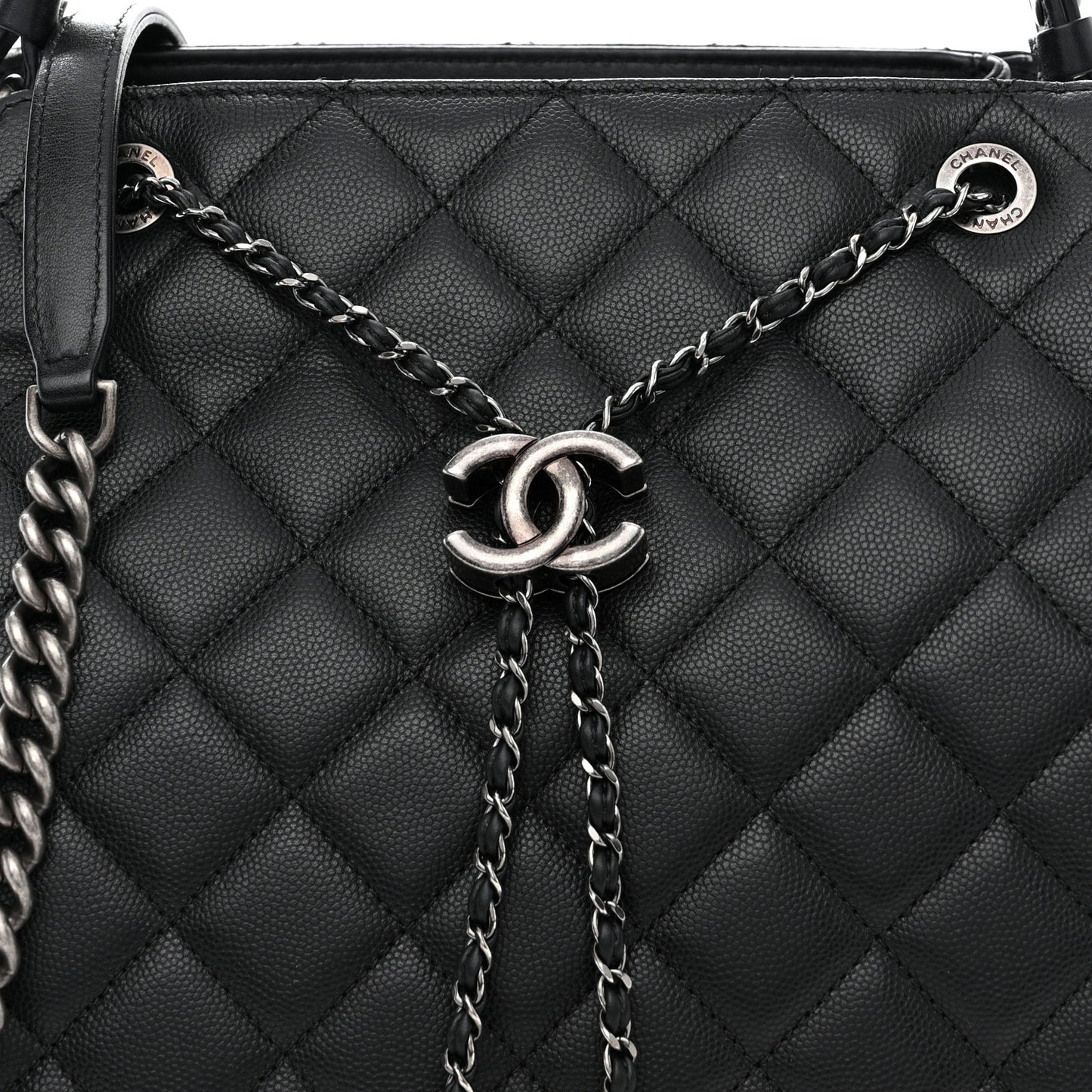 Caviar Quilted Medium CC Bucket Bag Black