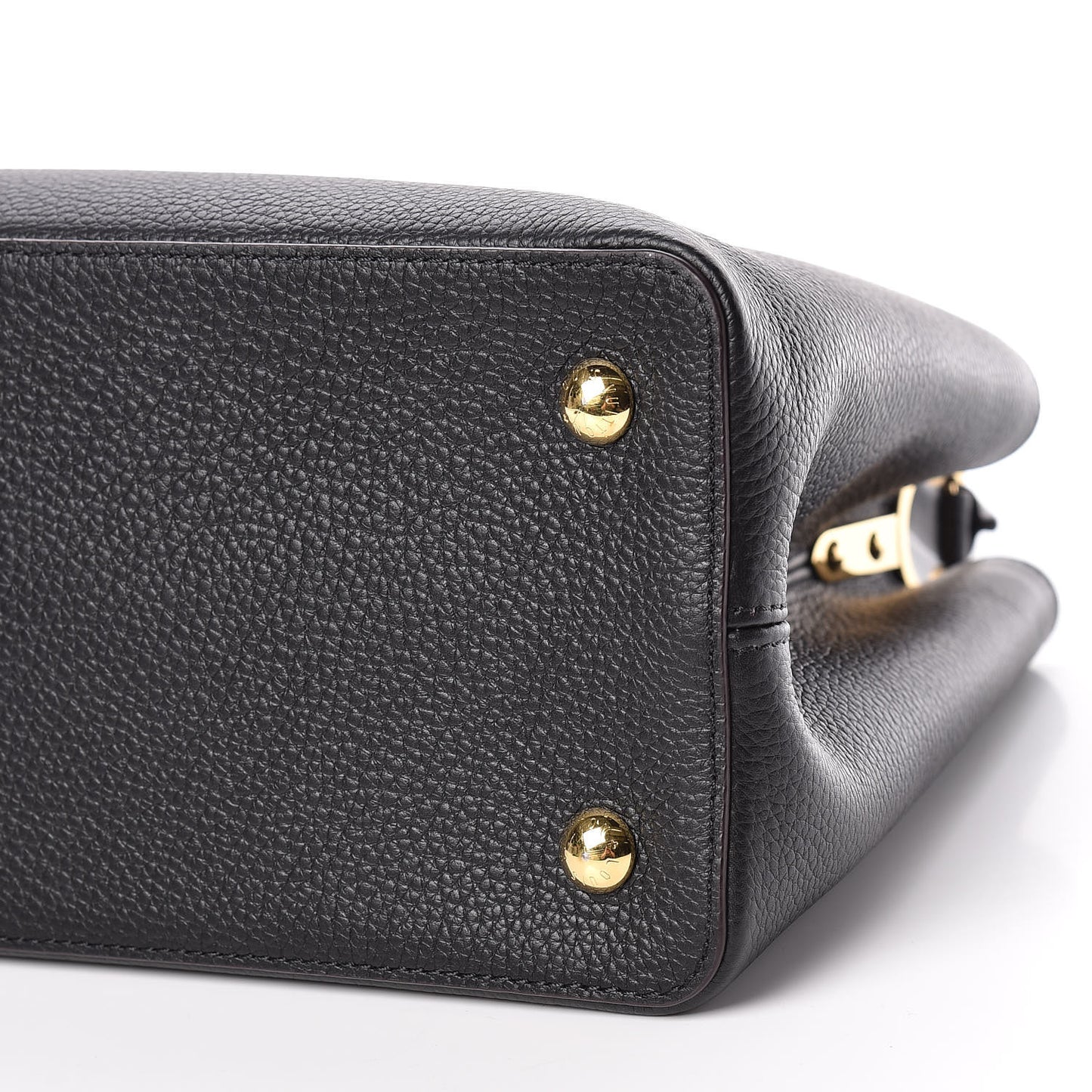 Taurillon Capucines MM Black