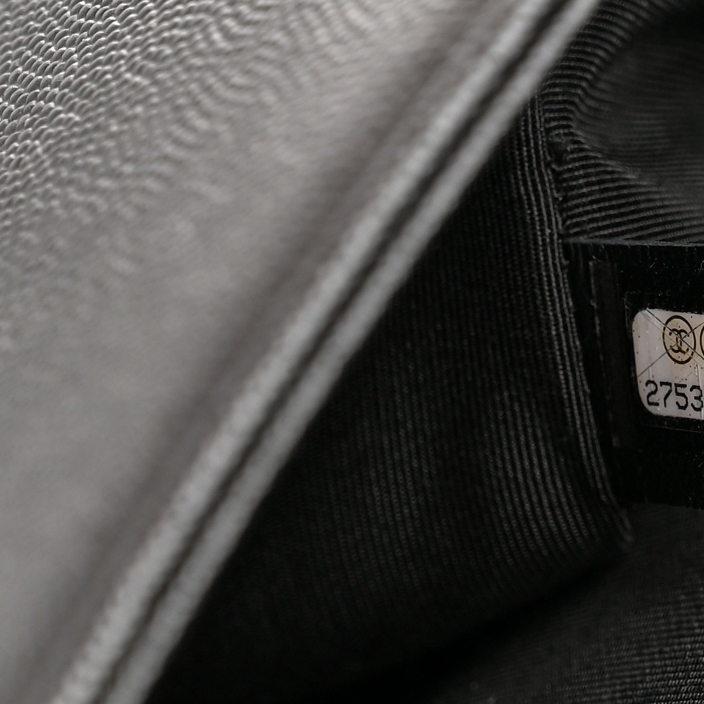 Caviar Quilted New Medium Boy Flap Black
