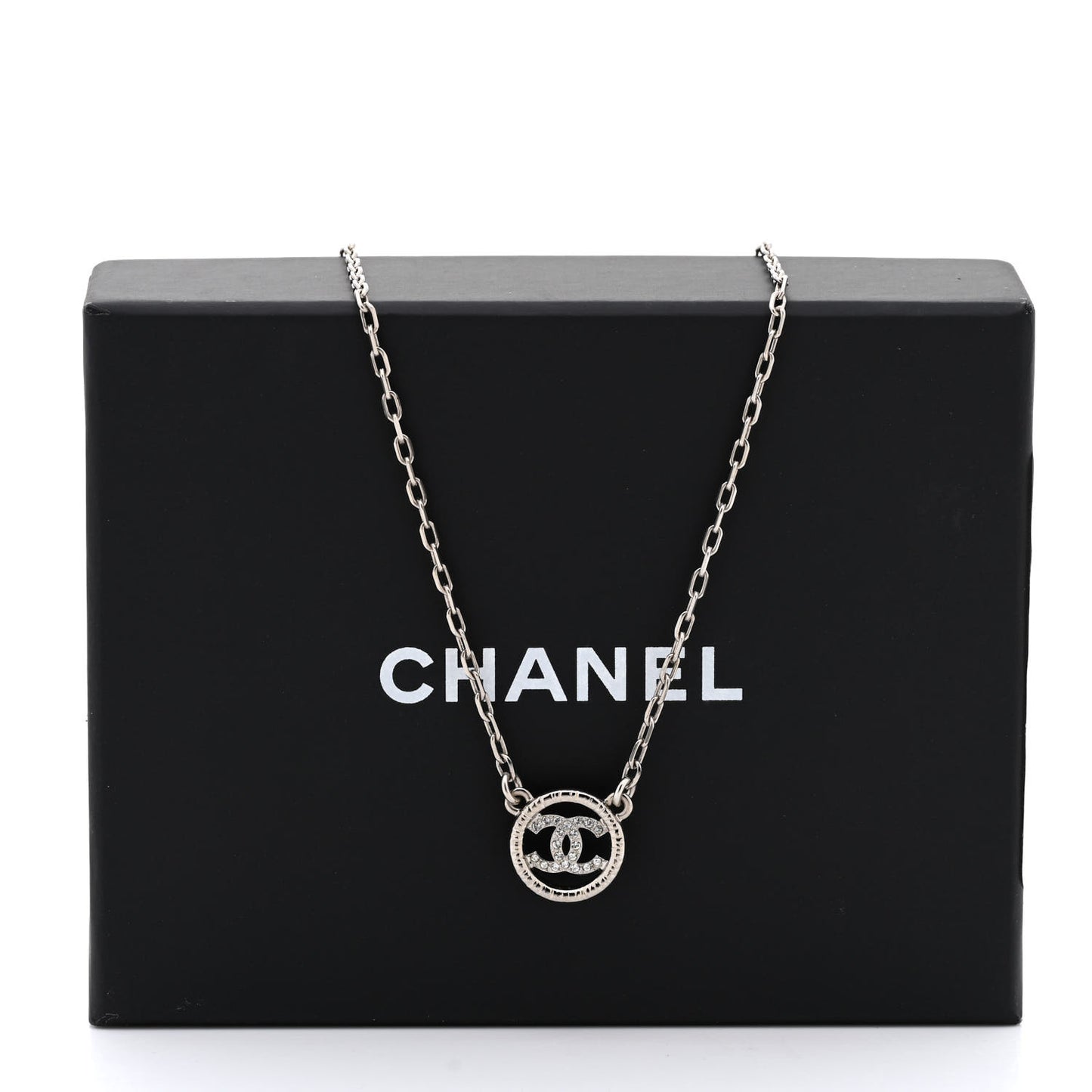 Metal Crystal CC Round Pendant Necklace Silver