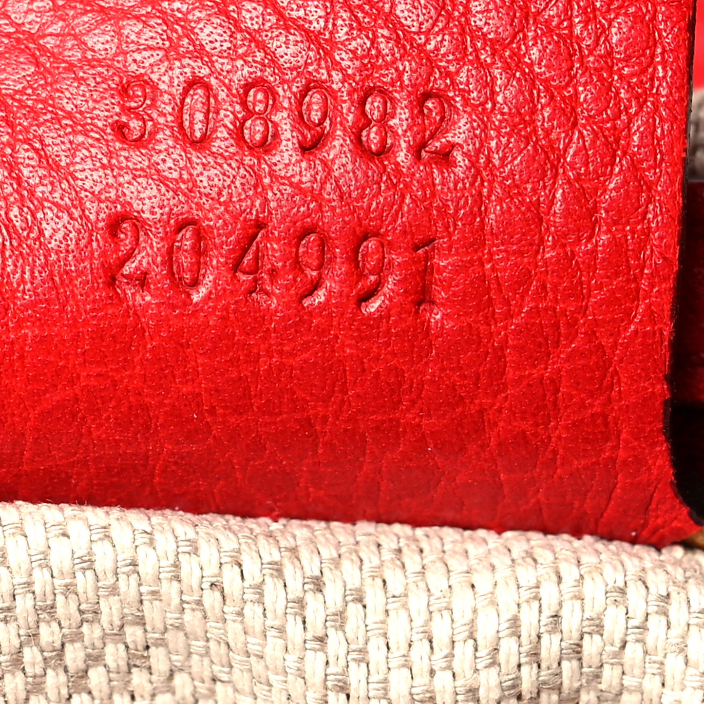 Pebbled Calfskin Medium Soho Chain Shoulder Bag Tabasco Red