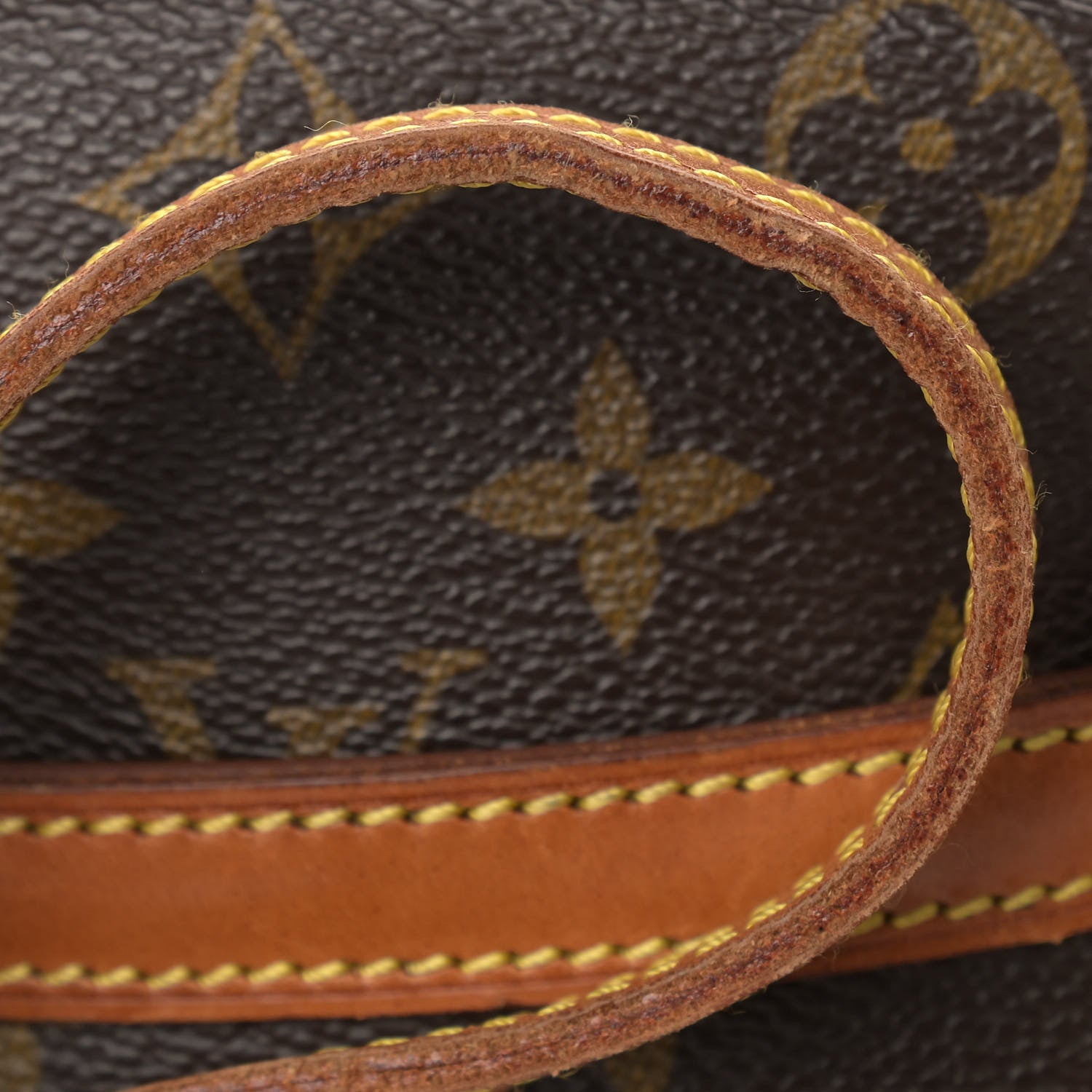 Louis Vuitton Monogram Blois 13 of 14