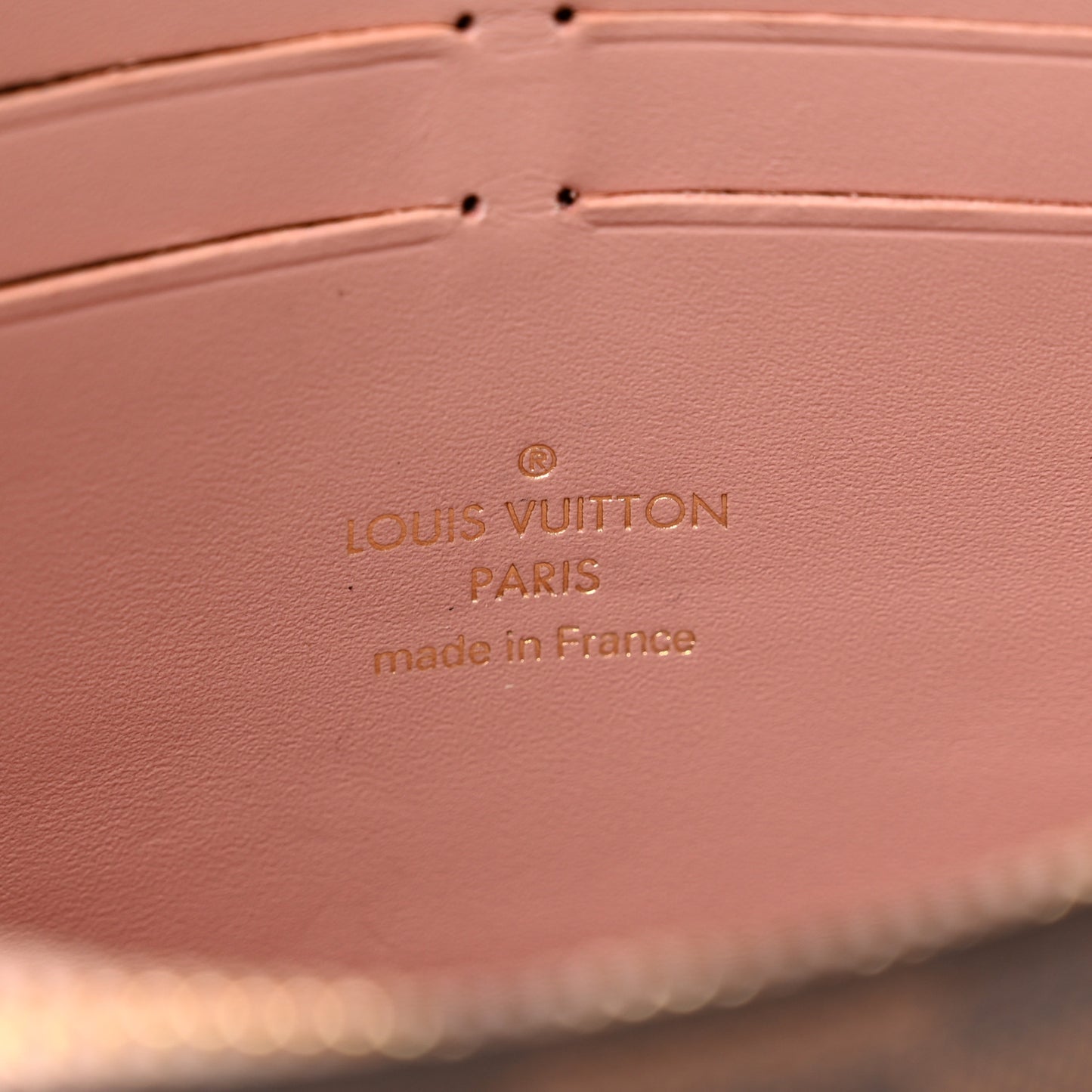 Damier Ebene Croisette Chain Wallet Magnolia