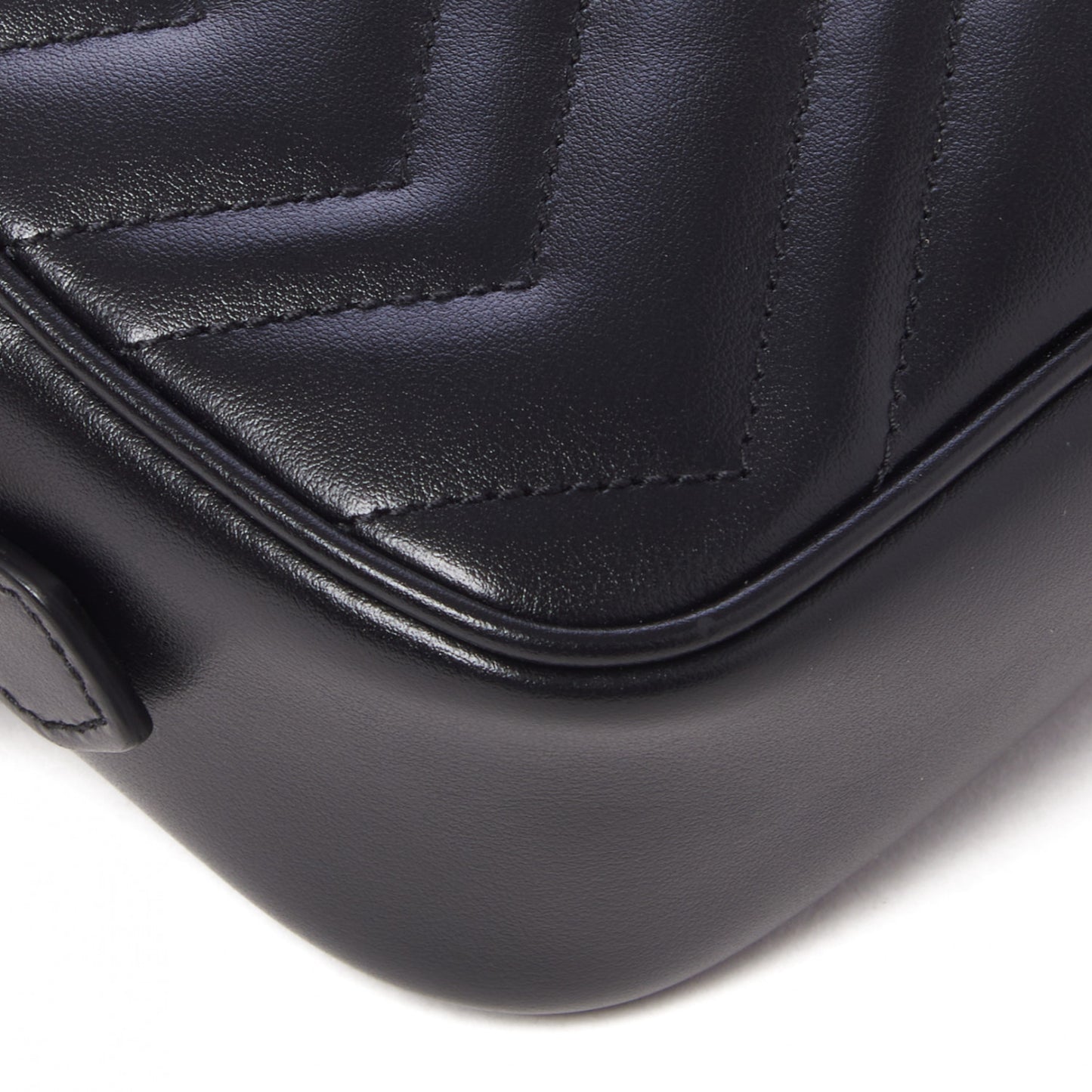 Calfskin Matelasse Mini GG Marmont Chain Shoulder Bag Black