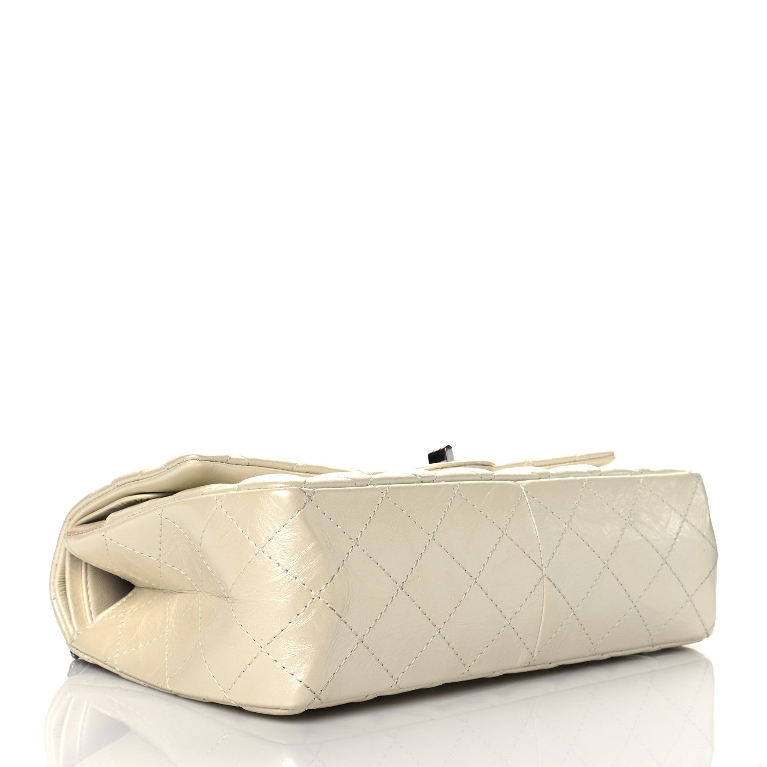 Chanel Metallic Aged Calfskin Quilted 2.55 Reissue 226 Flap White 4 of 10