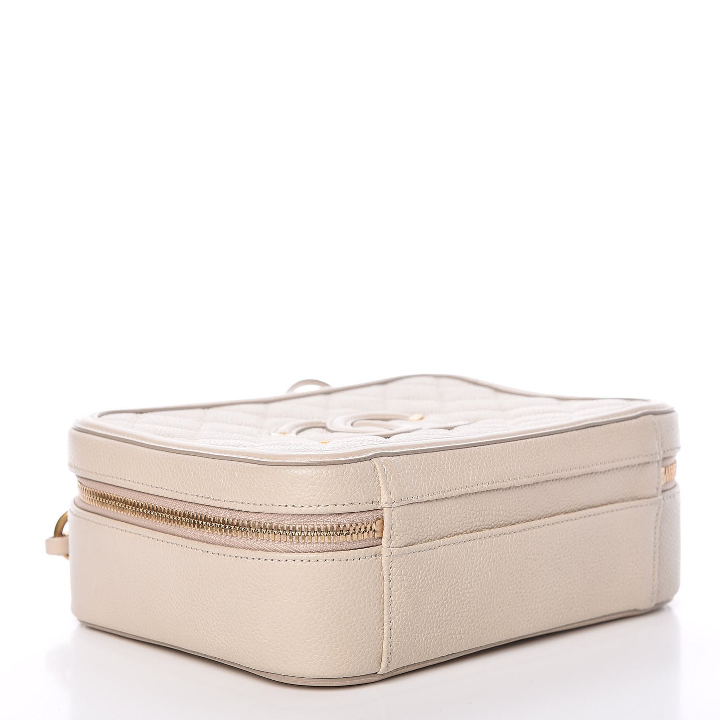 Caviar Quilted Medium CC Filigree Vanity Case Light Beige