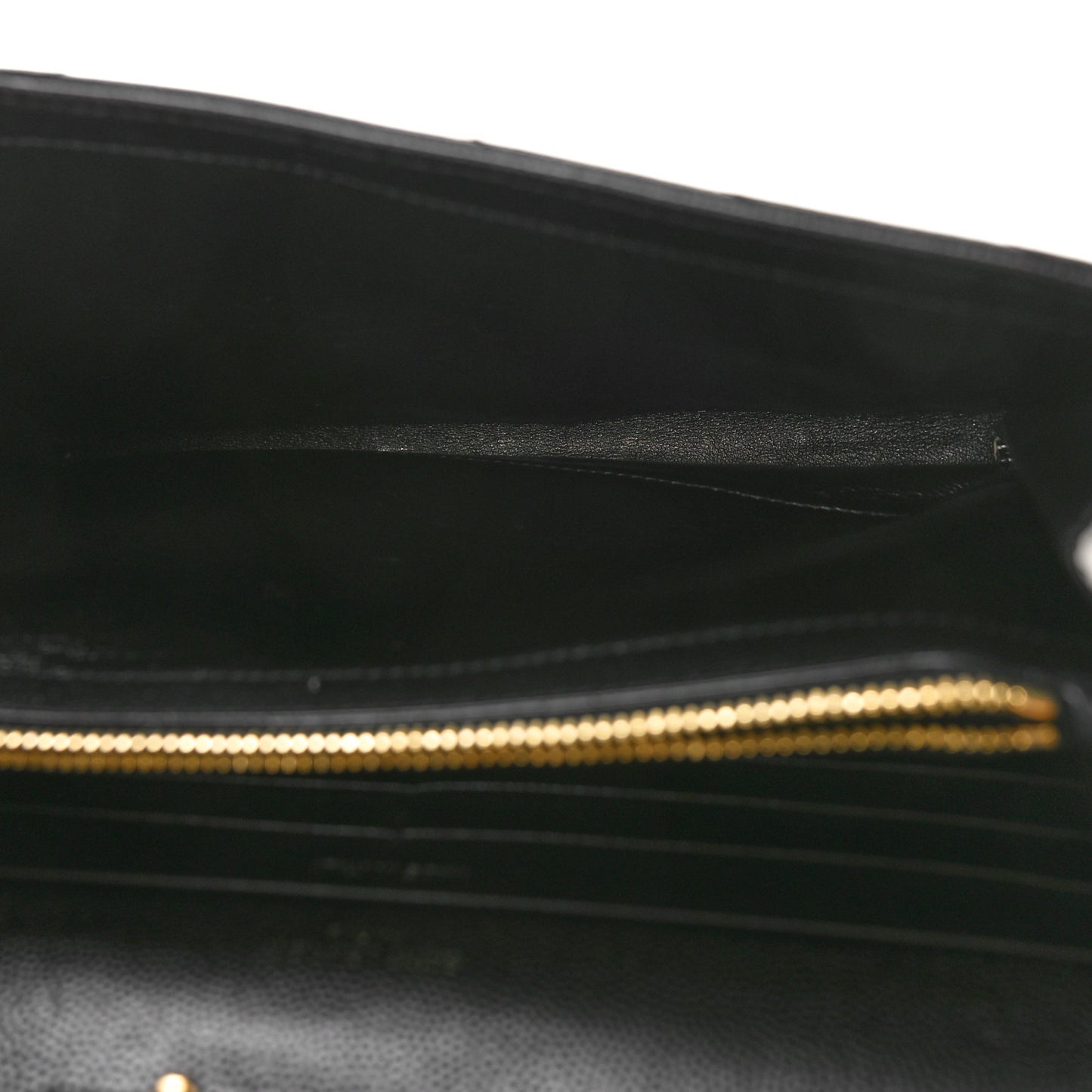 Grain De Poudre Matelasse Chevron Monogram Chain Wallet Black