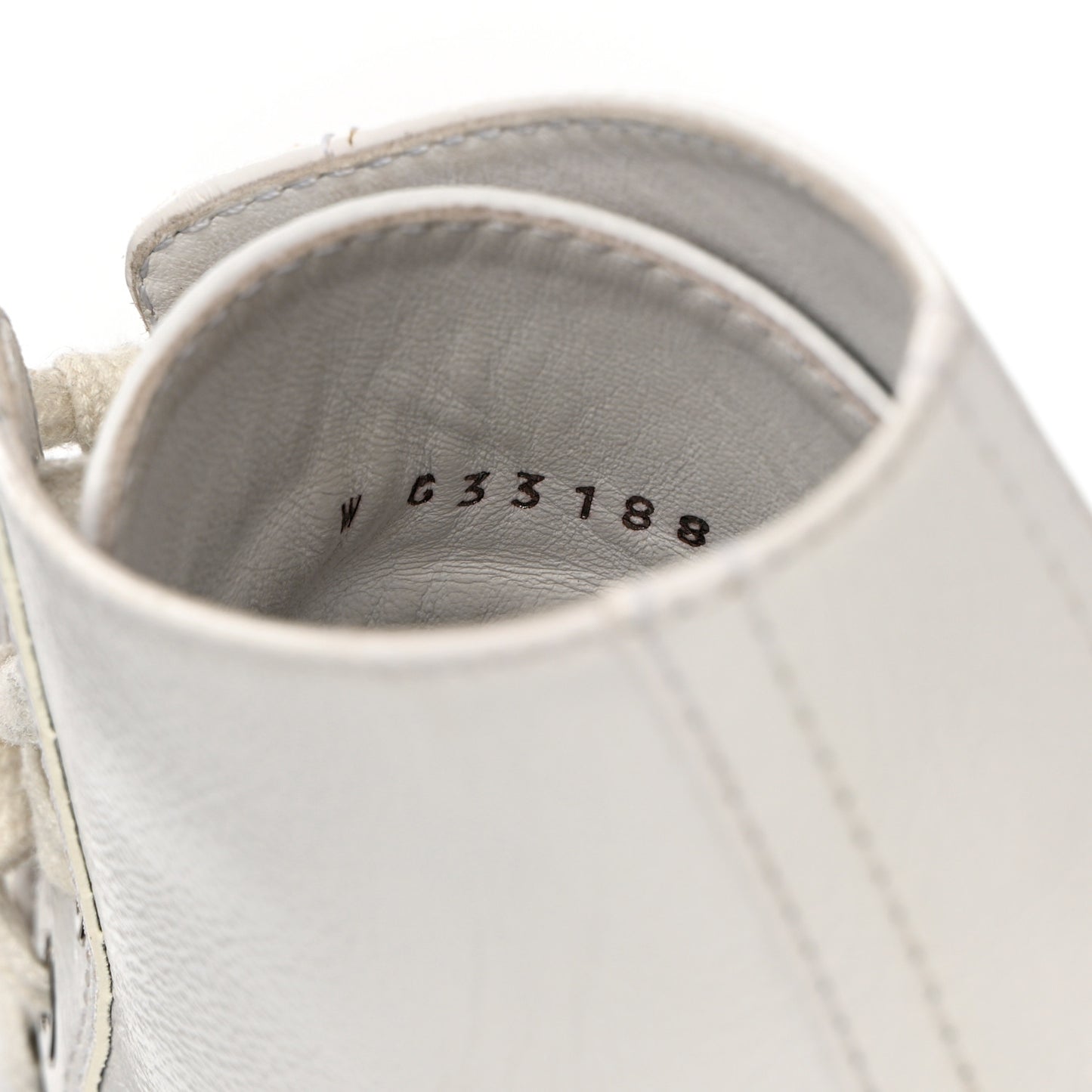 Crackled Calfskin Pearl Chain CC Combat Short Boots 37 White