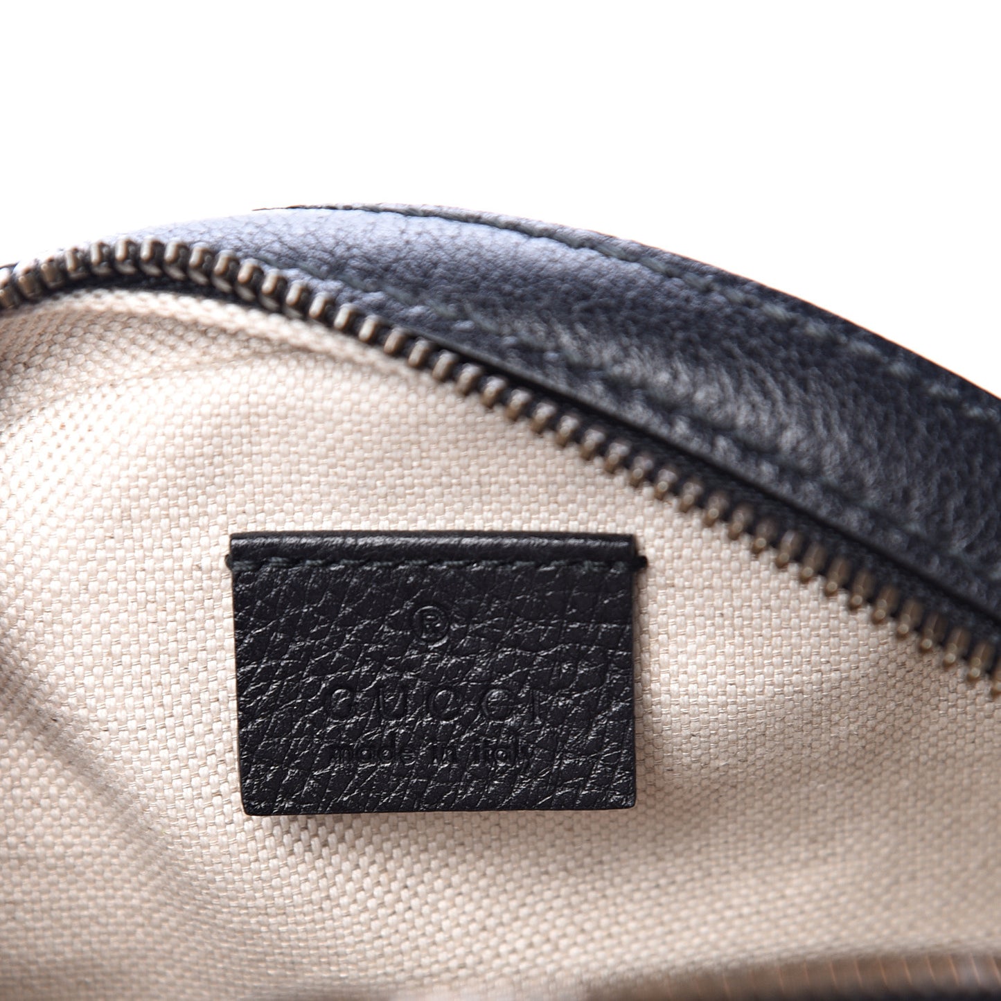 Velvet GG Monogram Textured Calfskin Round Shoulder Bag Red Cipria Black
