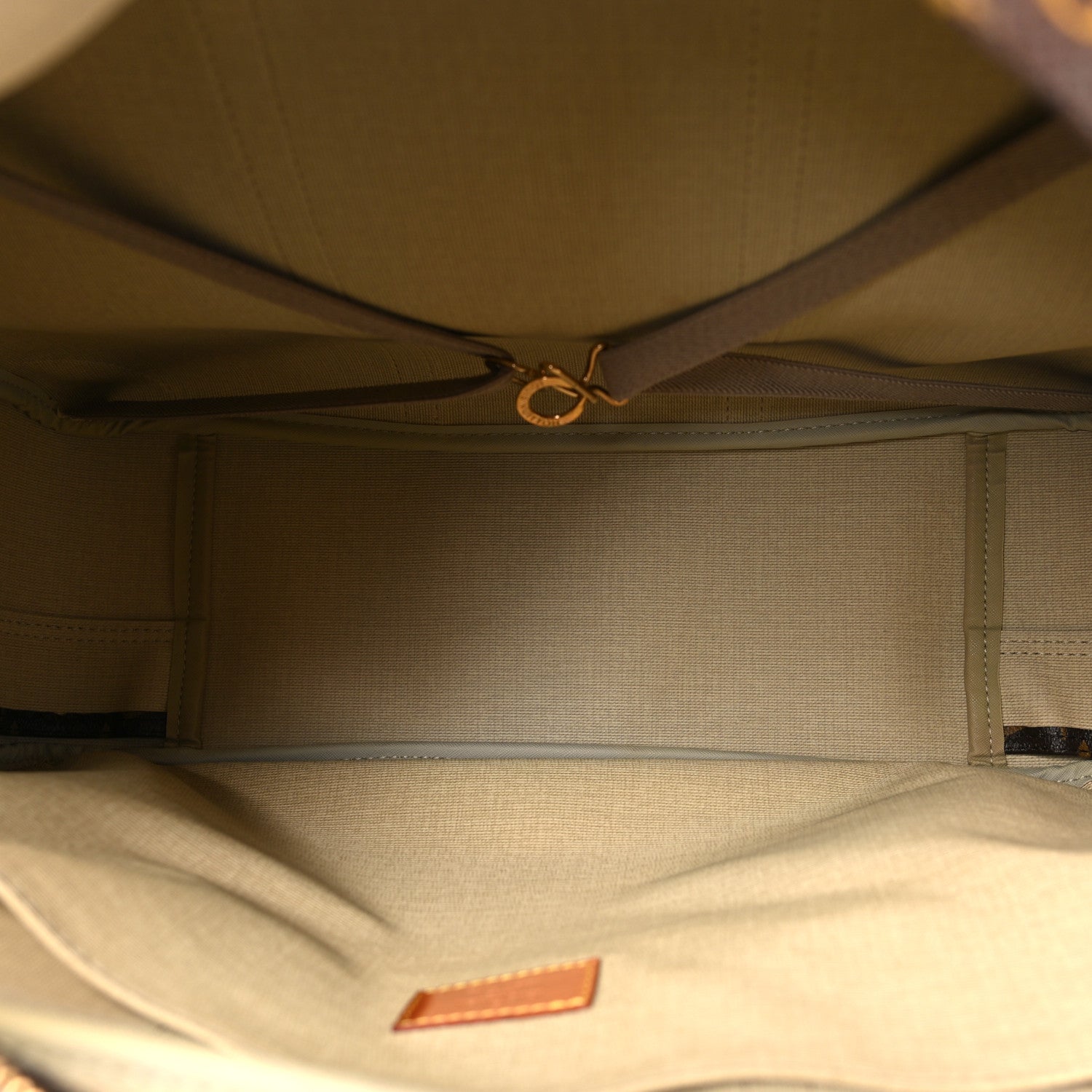 Louis Vuitton Monogram Sirius 45 4 of 9