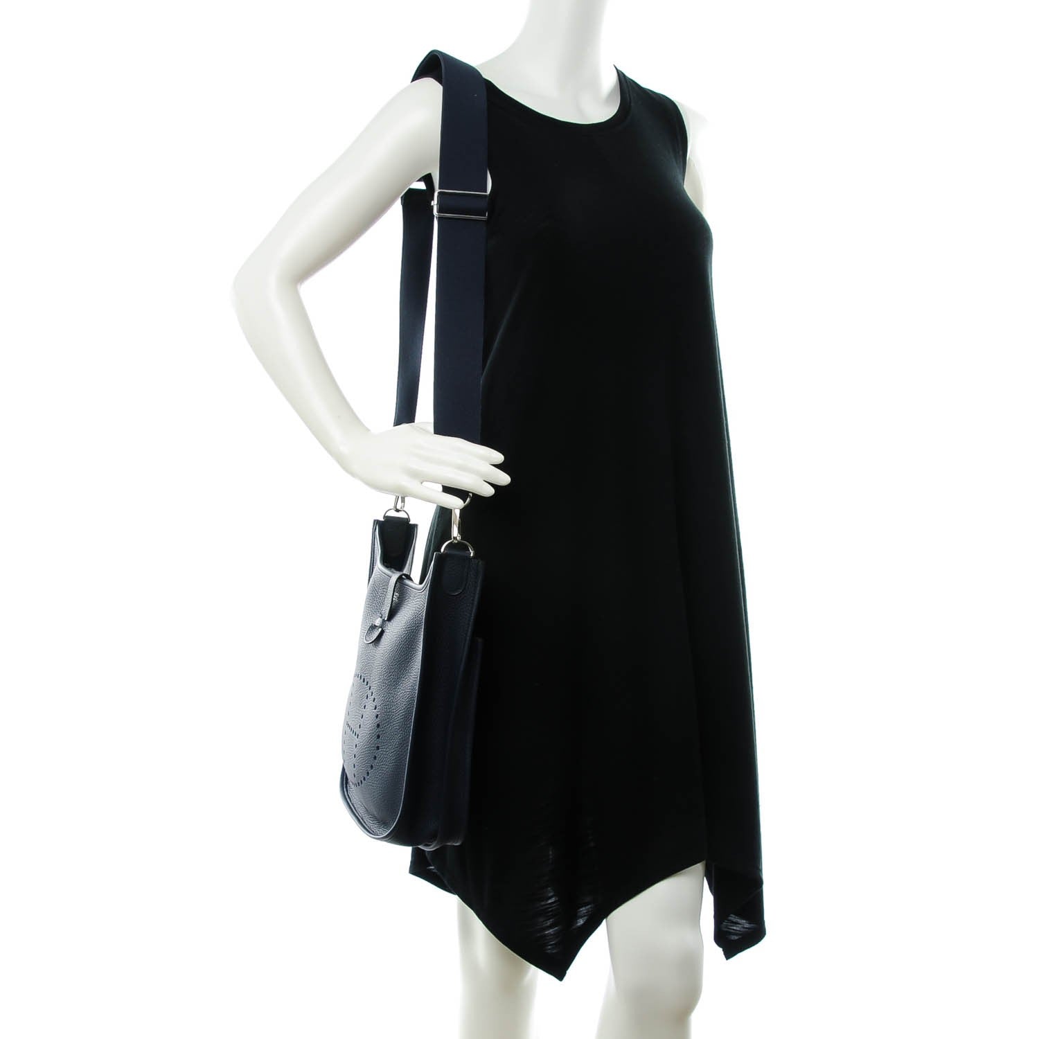 Hermes Taurillon Clemence Evelyne III PM Bleu Nuit 2 of 11