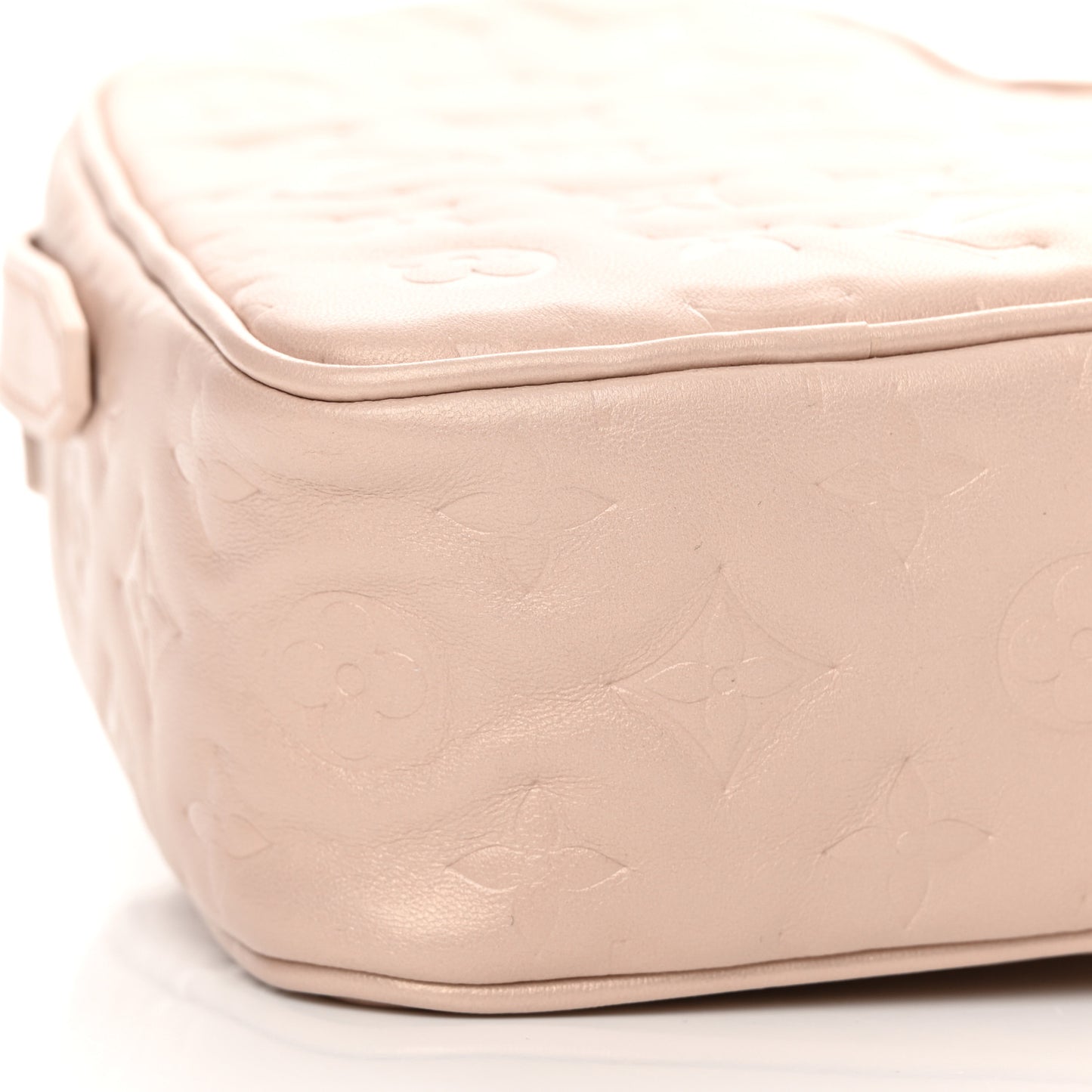 Lambskin Embossed Monogram Fall In Love Sac Coeur Light Pink