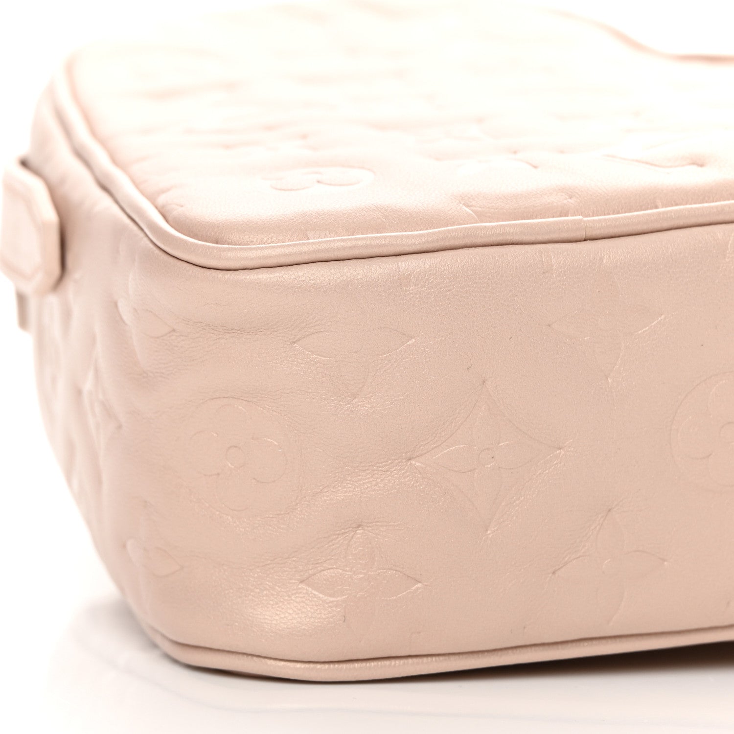 Louis Vuitton Lambskin Embossed Monogram Fall In Love Sac Coeur Light Pink 9 of 9