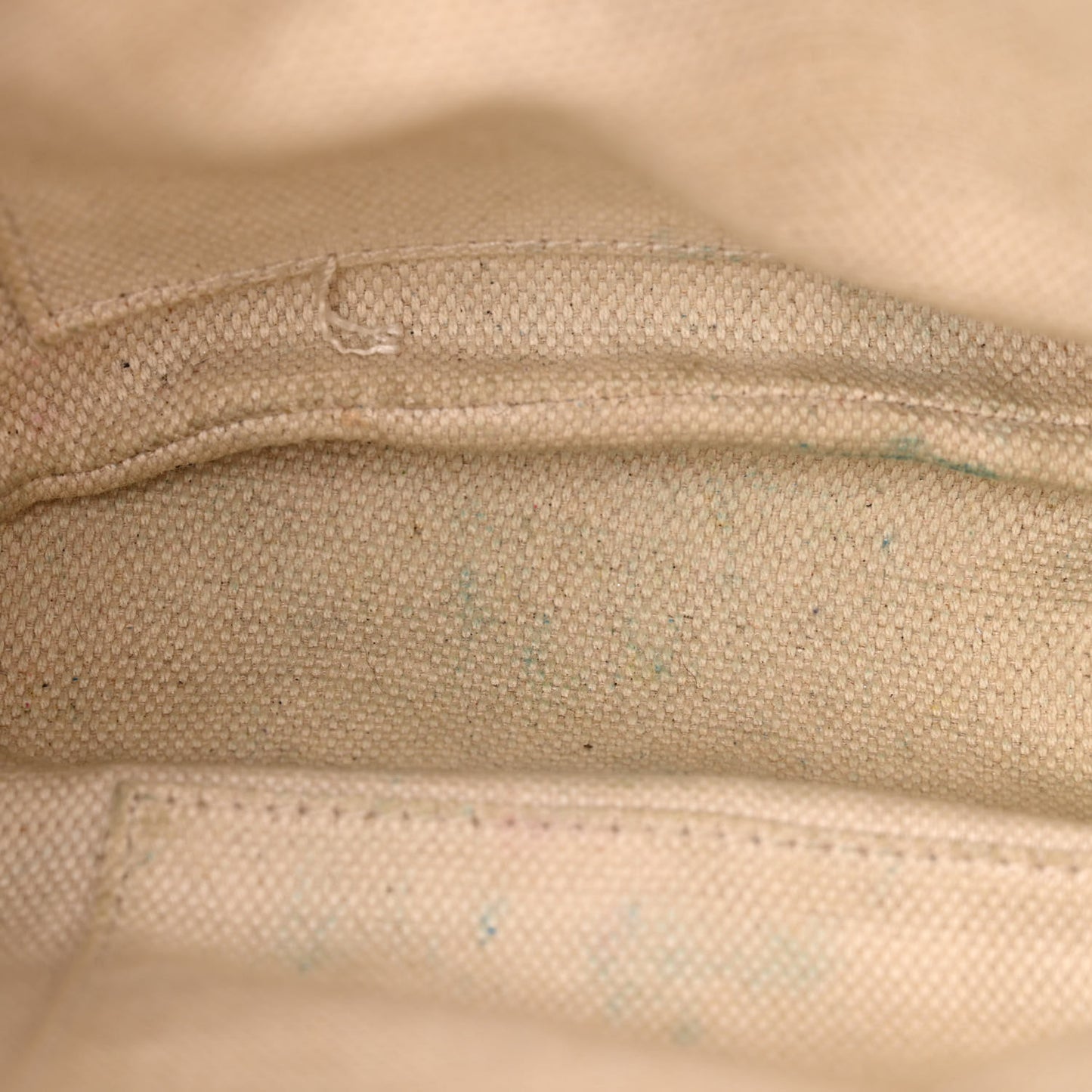 Pebbled Calfskin Small Soho Disco Bag Camelia