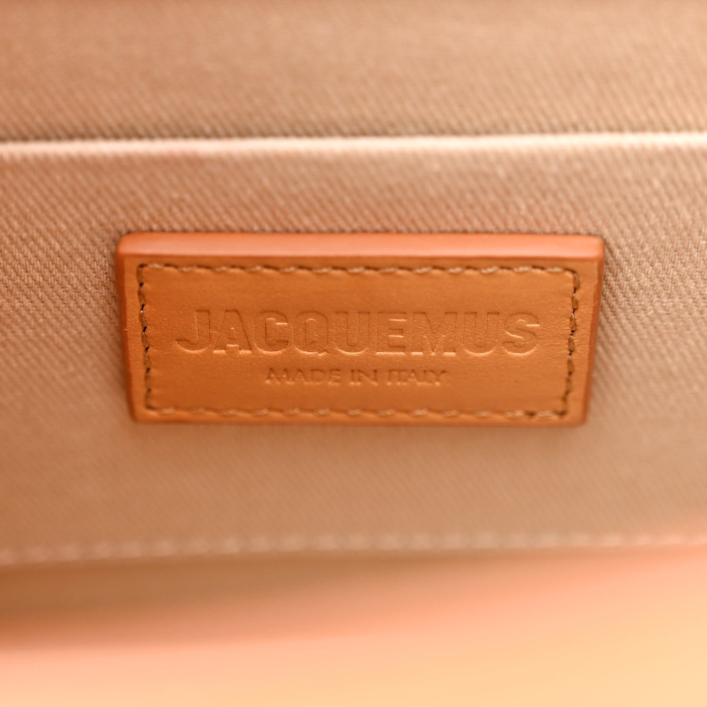 Smooth Calfskin Le Chiquito Moyen Beige