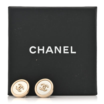 Chanel Pearl Coco Round Earrings Gold Pearly White 5 of 5