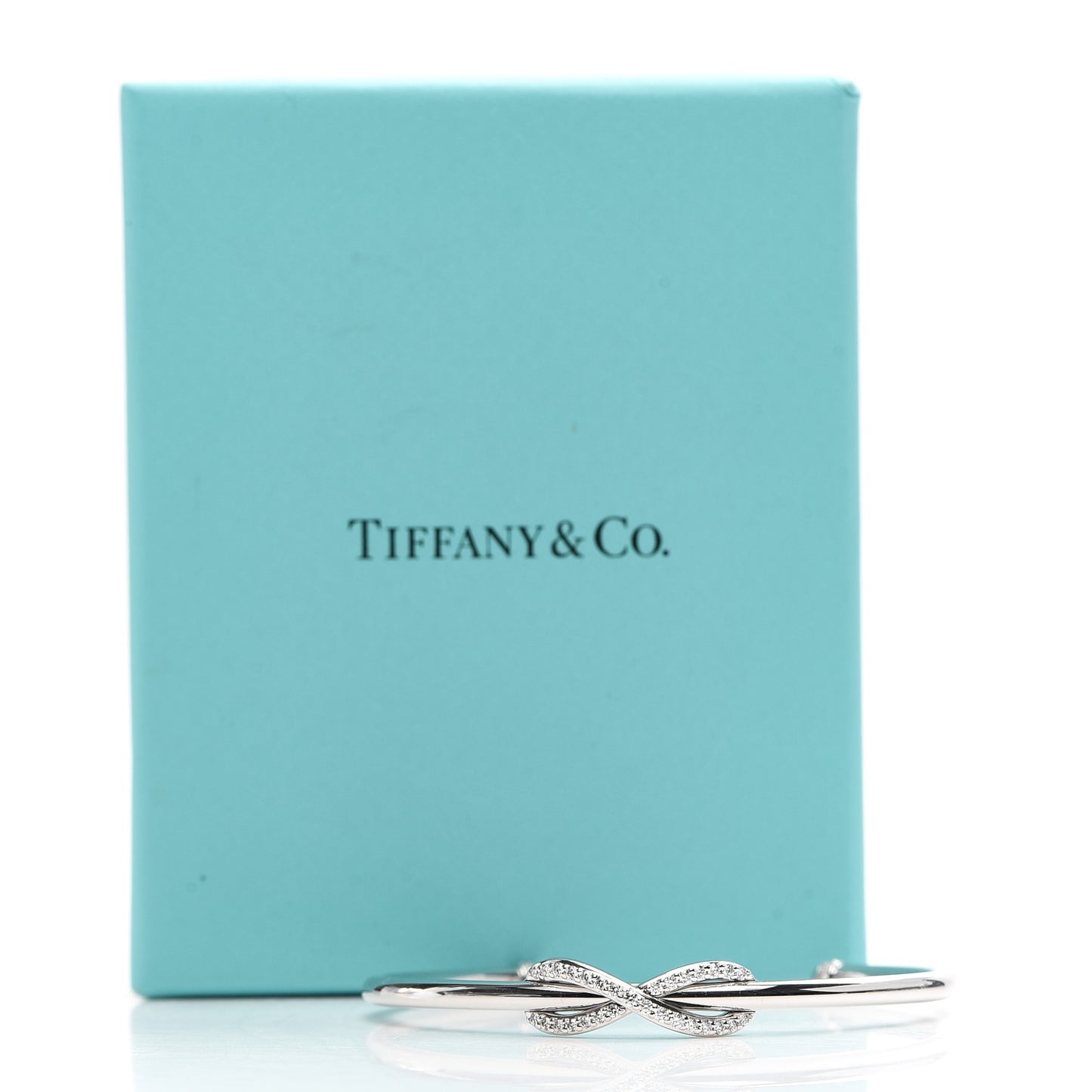 18K White Gold Diamond Infinity Cuff Bracelet