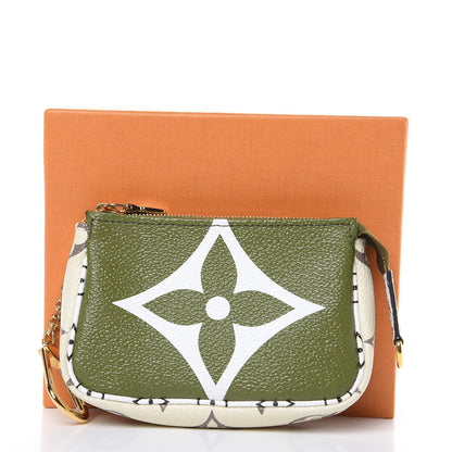 Louis Vuitton Monogram Giant Micro Pochette Accessories Kaki White 7 of 8