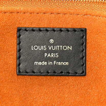 Louis Vuitton Empreinte Monogram Giant Onthego MM Black 5 of 8