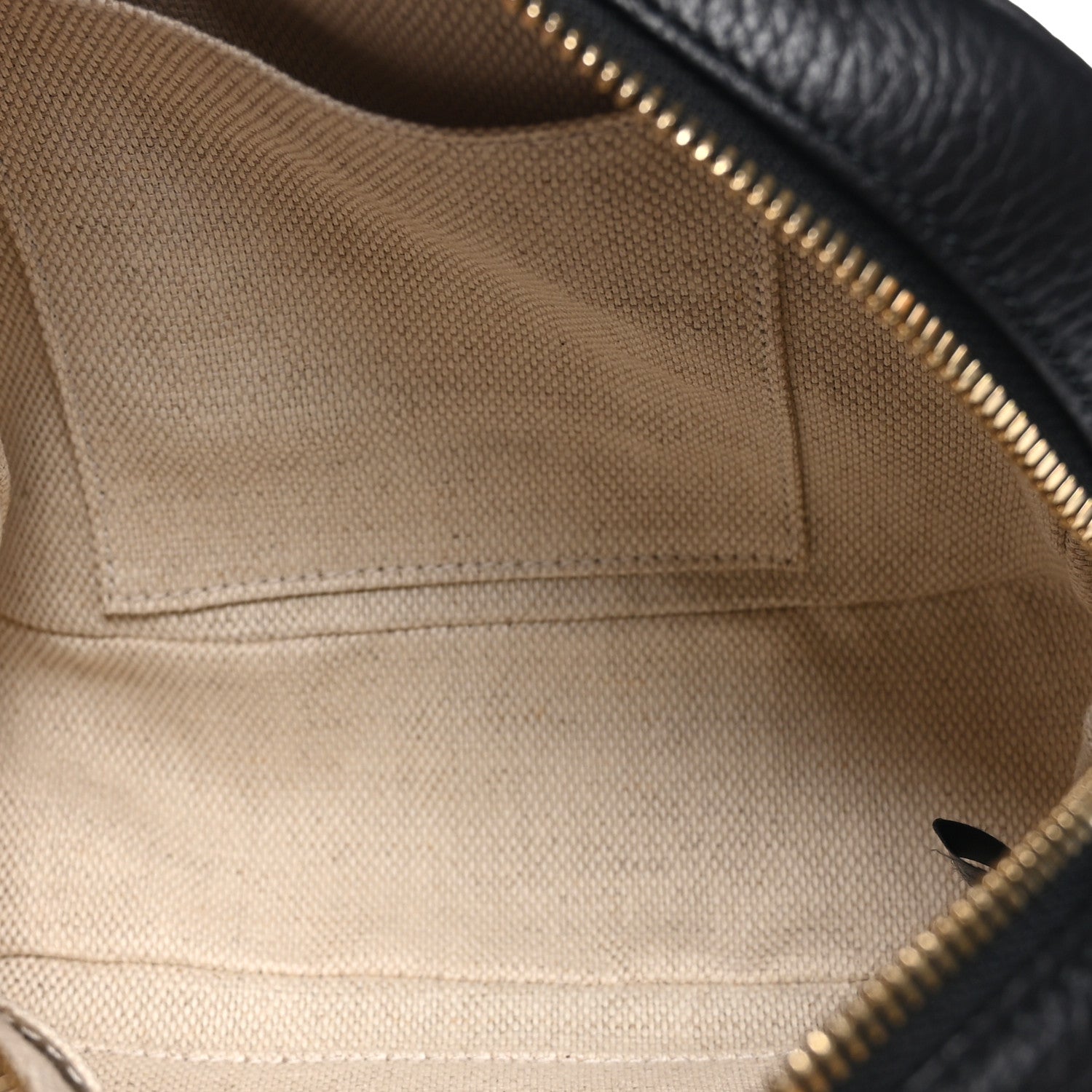 Gucci Pebbled Calfskin Small Soho Disco Bag Black 5 of 9