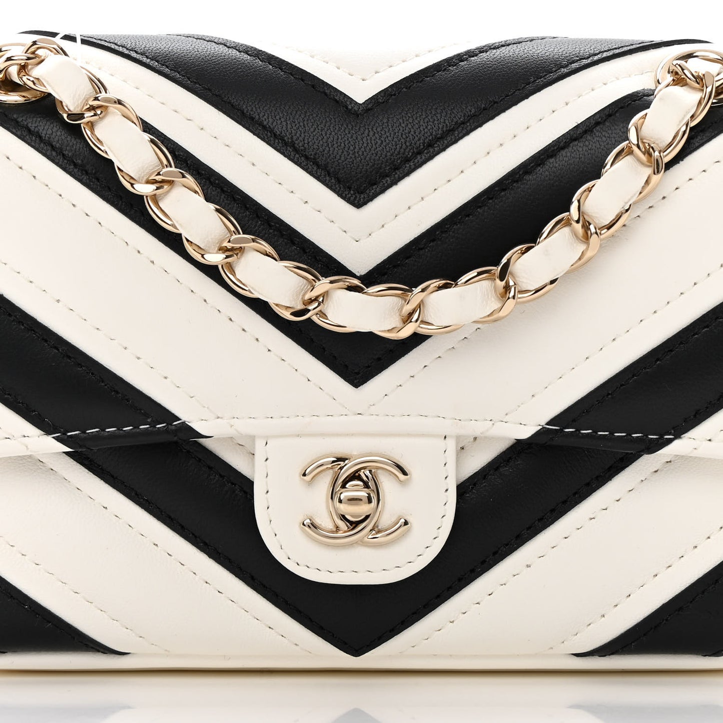 Lambskin Chevron Stitched Flap White Black