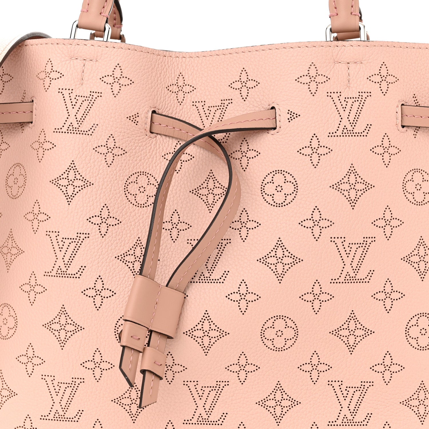 Louis Vuitton Mahina Girolata Magnolia 9 of 11