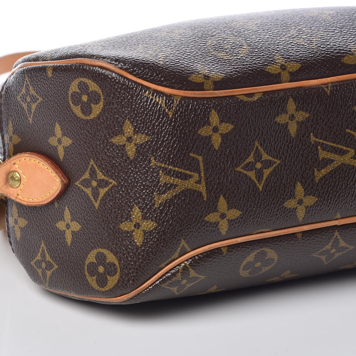 Monogram Blois